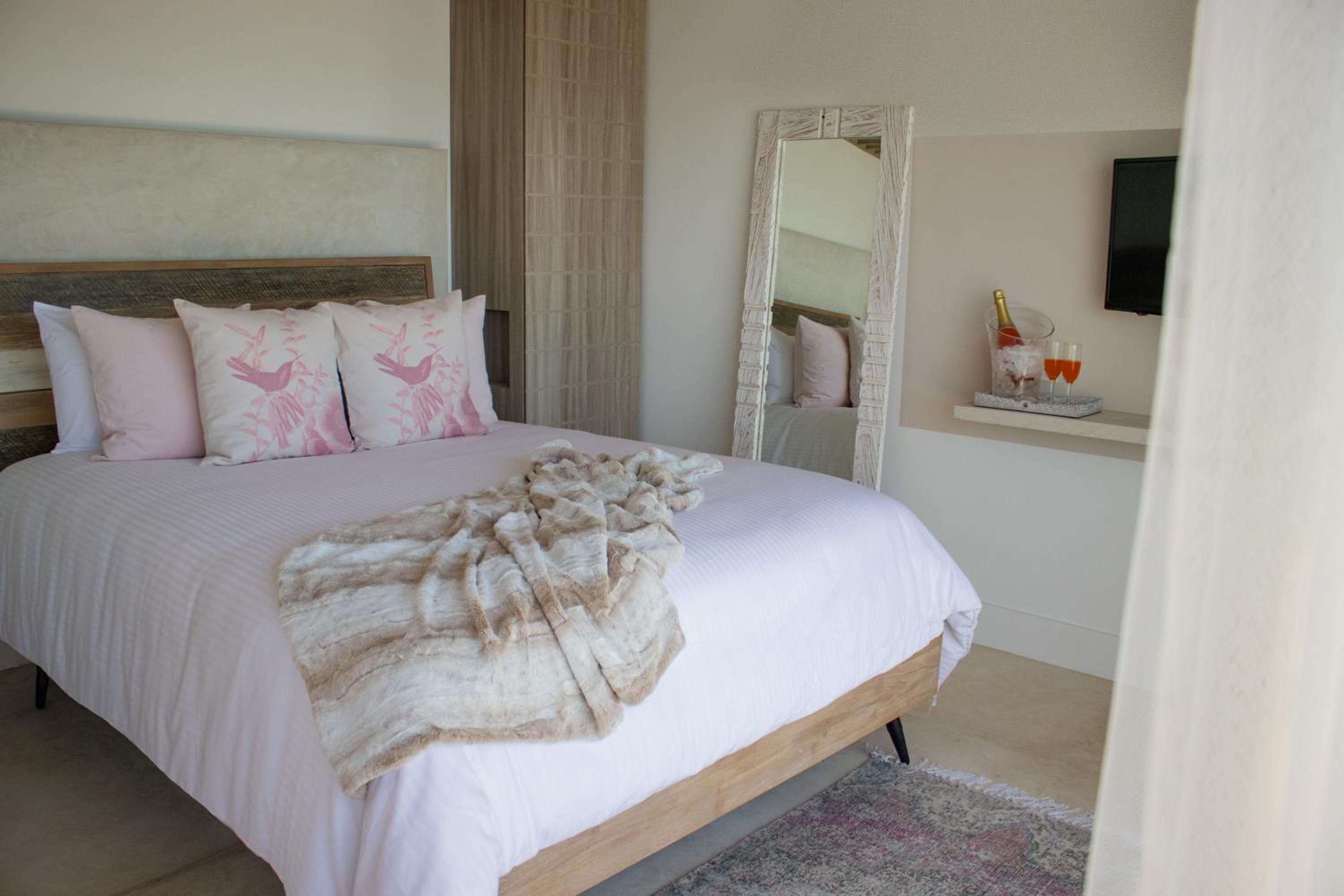 Queen Room with Sea View