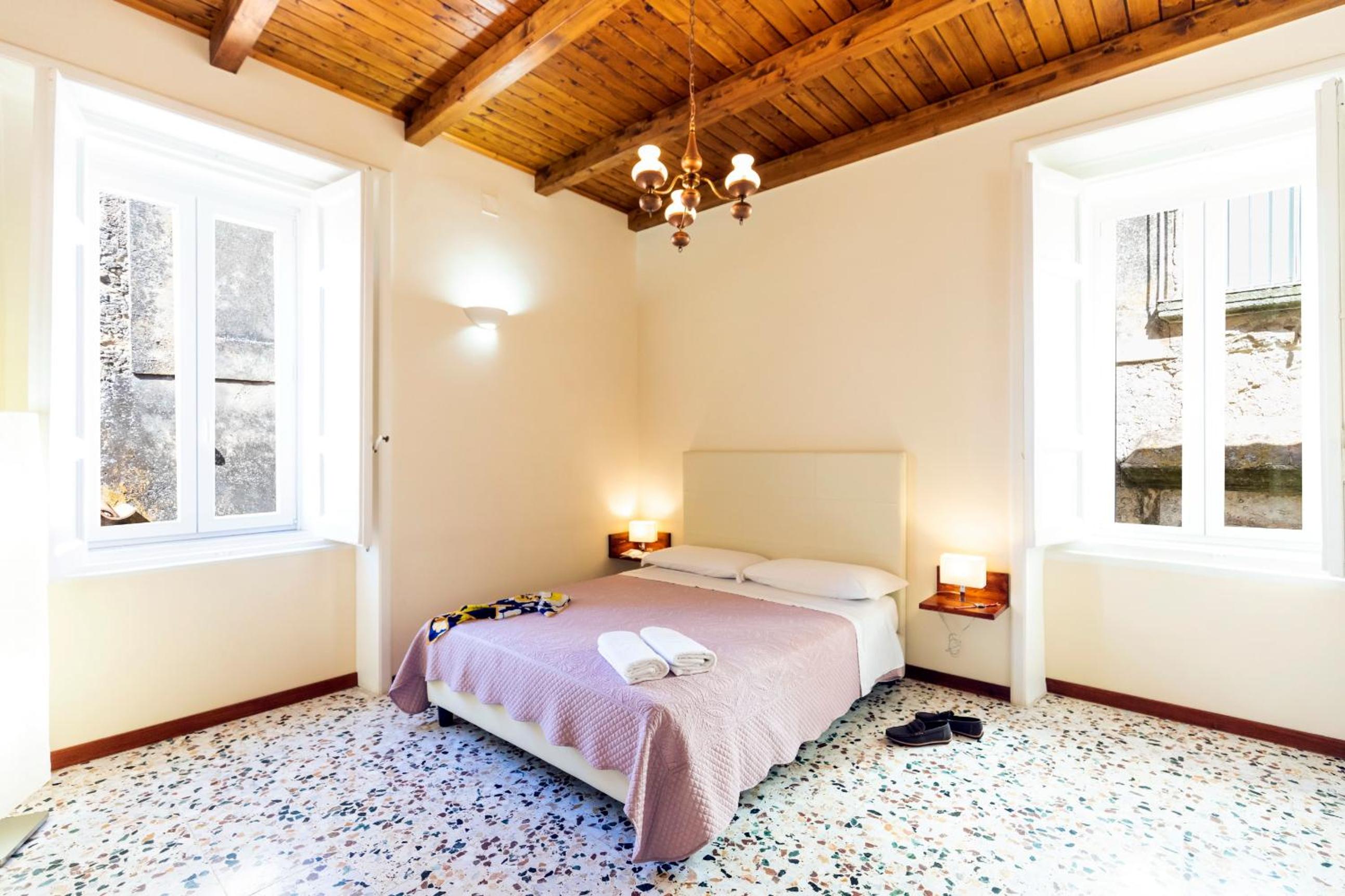 Family Suite with City View photo 2