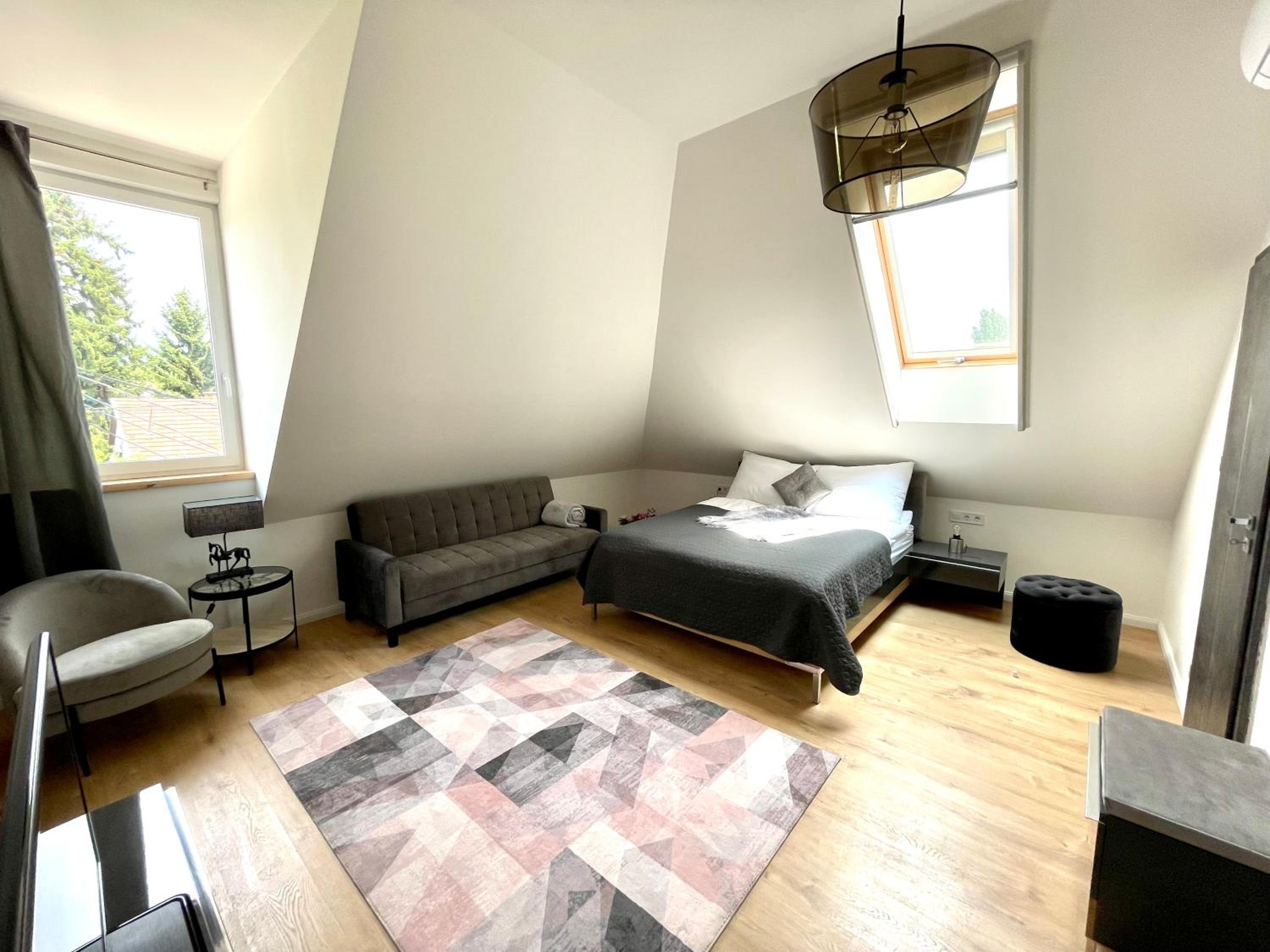Superior King Room - Photo 8