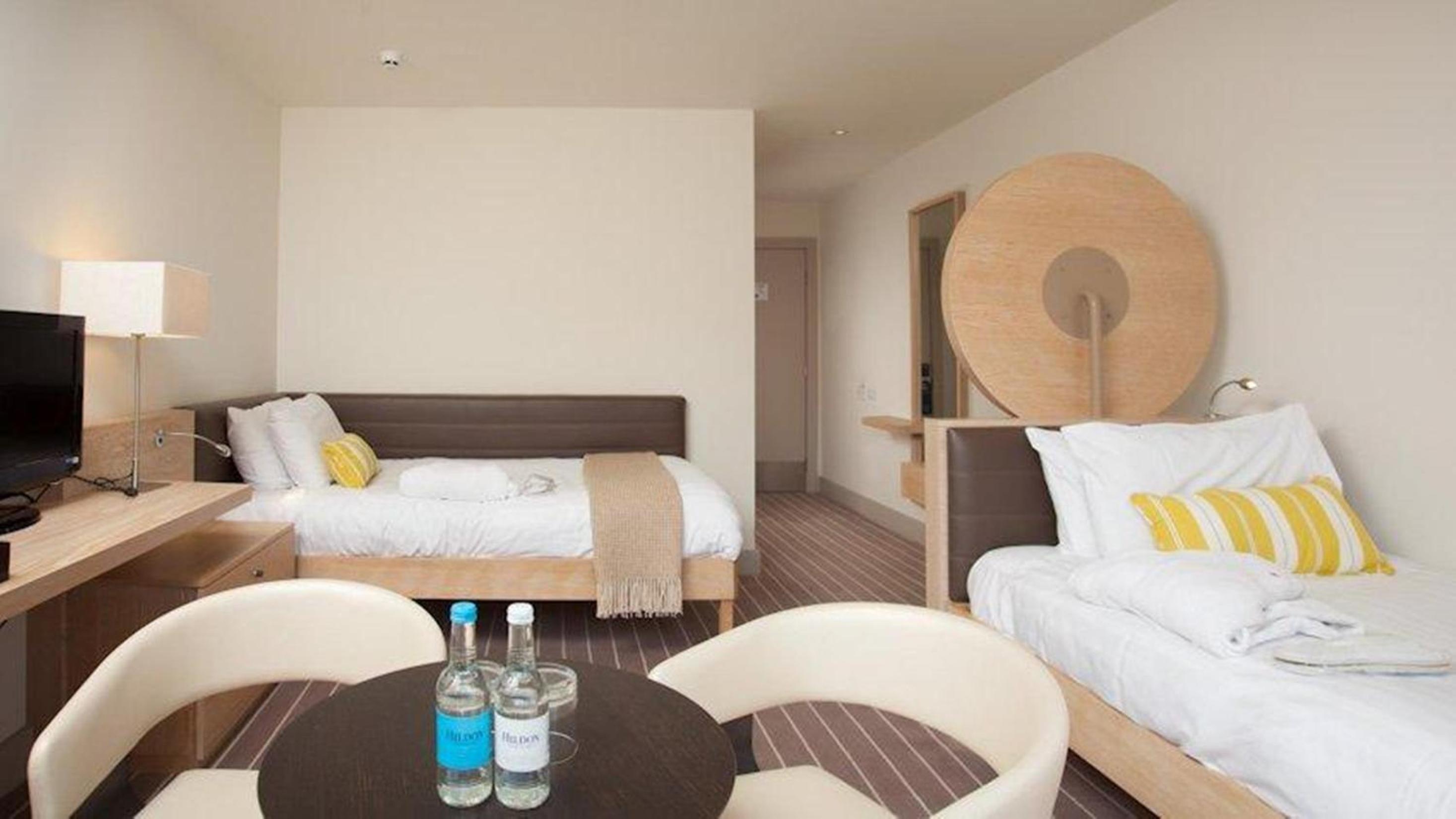 Classic Twin Room - Photo 3