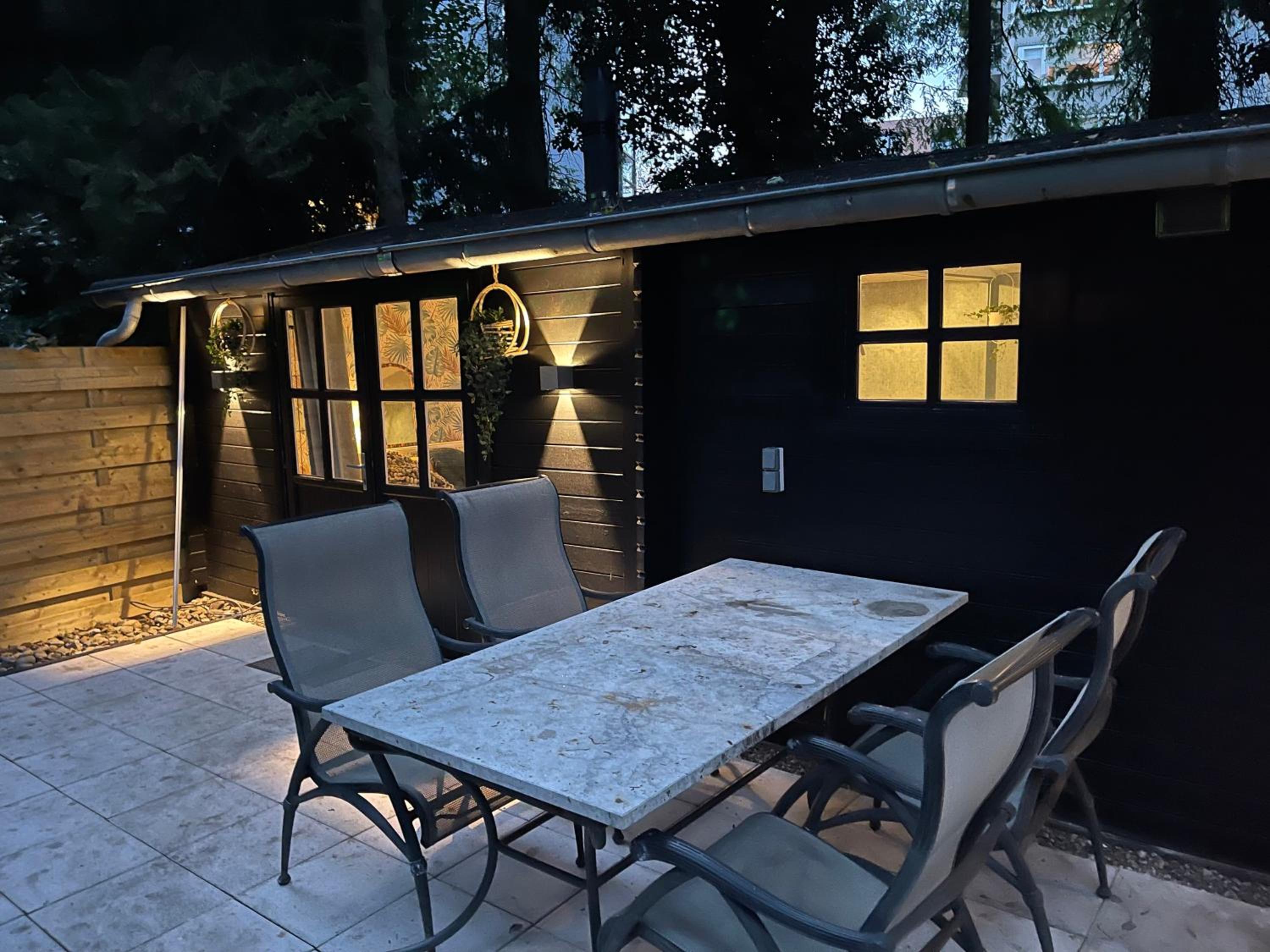 One-Bedroom House - Photo 21
