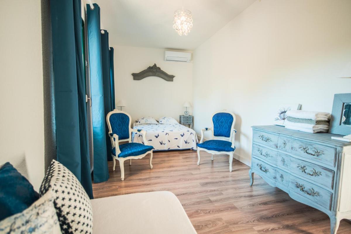 Superior Triple Room photo 3