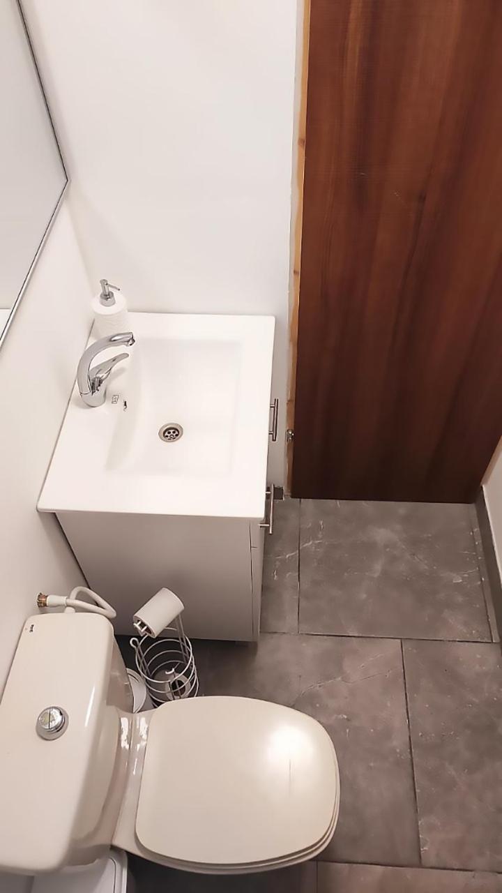 Family Room with Shower - Photo 8