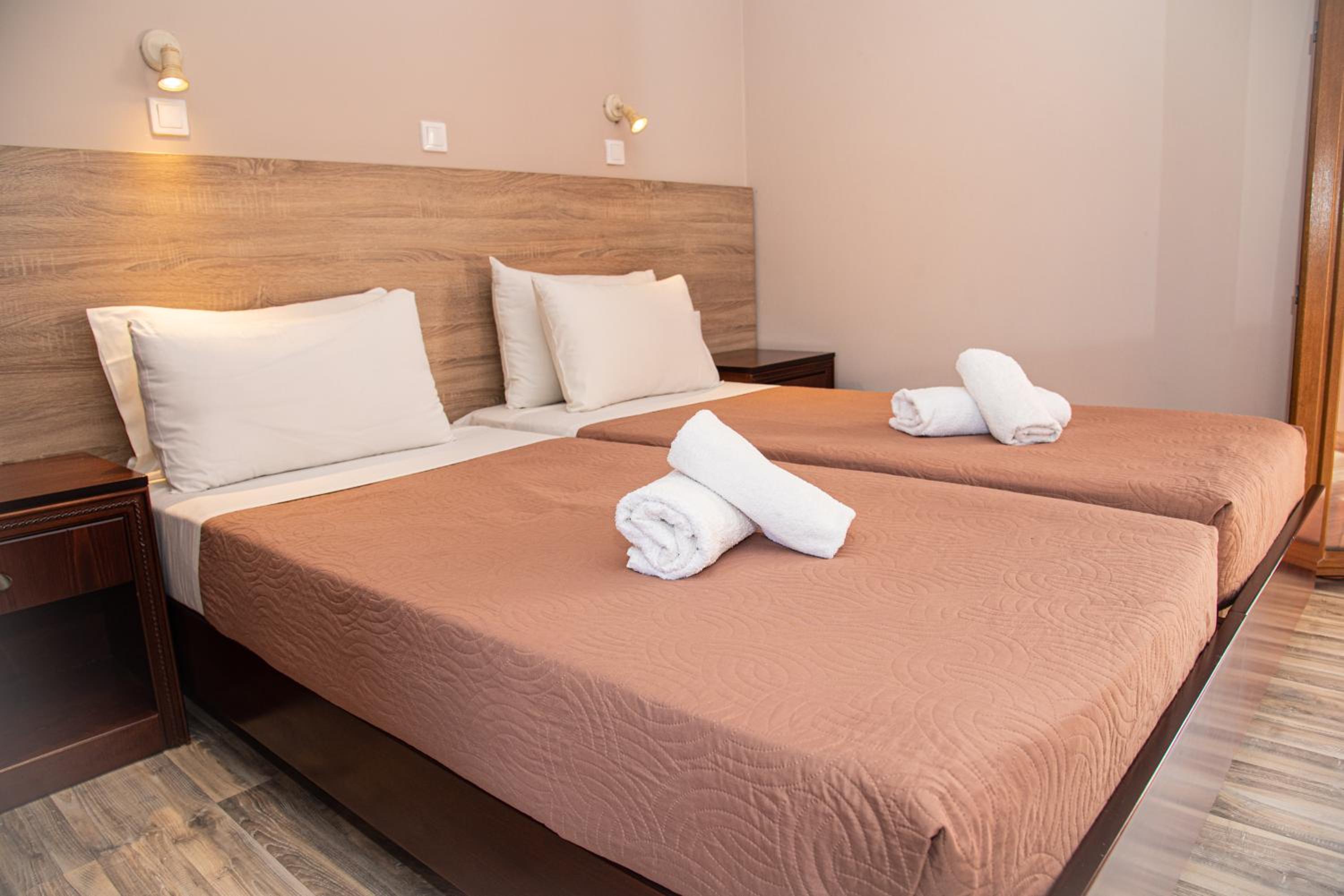 Double or Twin Room with Sea View