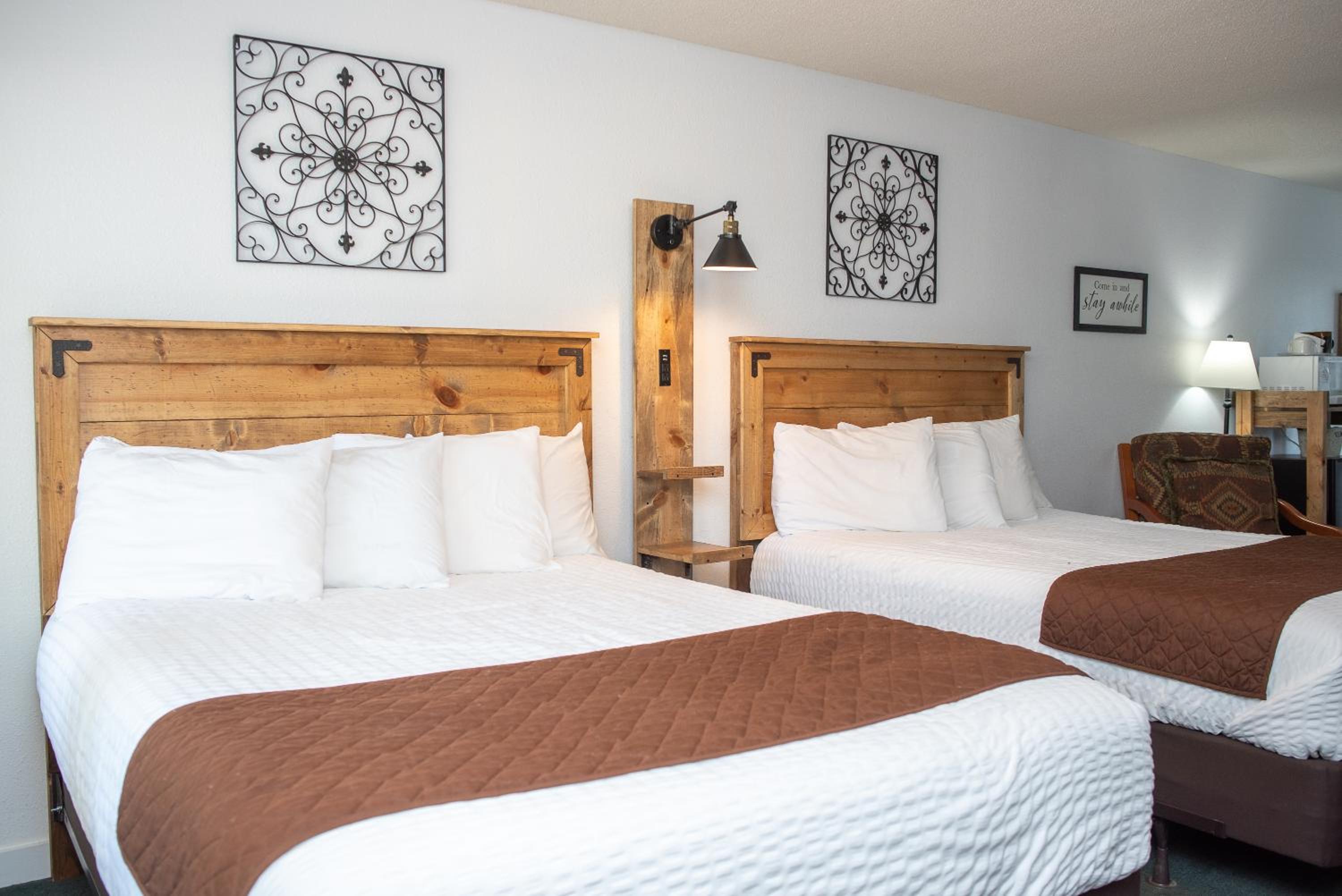 Queen Room - Photo 9