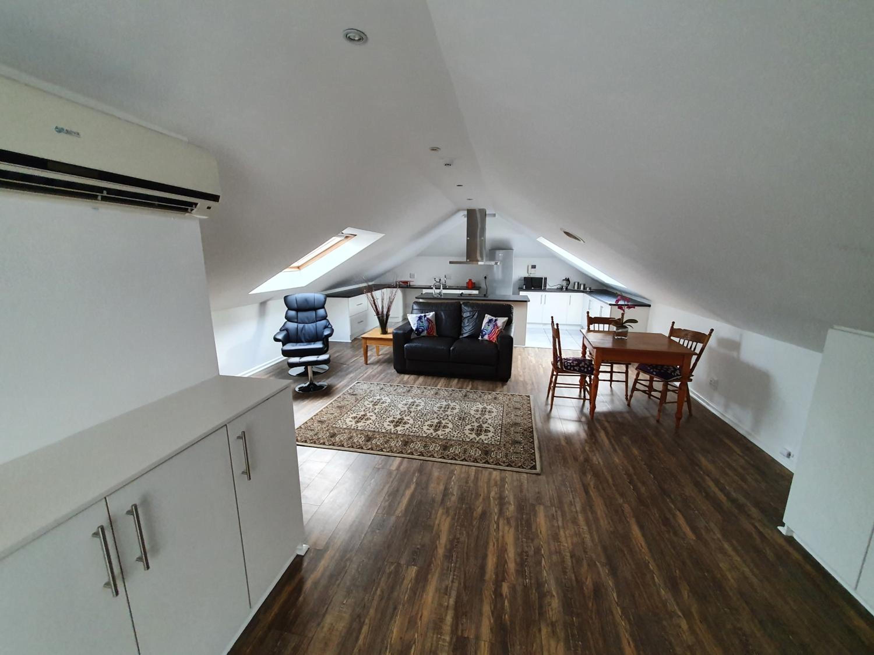 Apartment - Photo 5