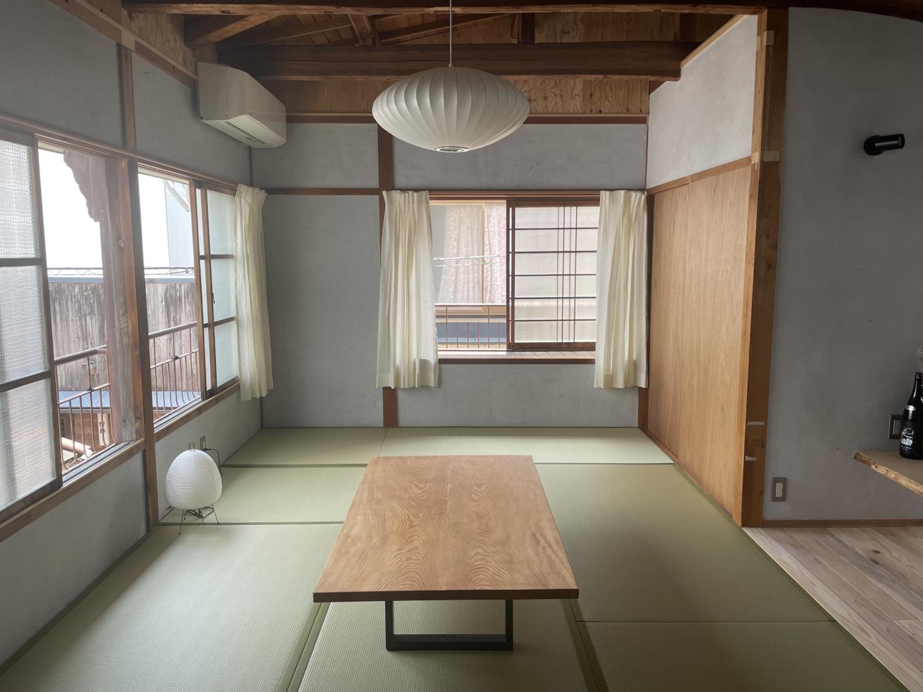 One-Bedroom House - Photo 8