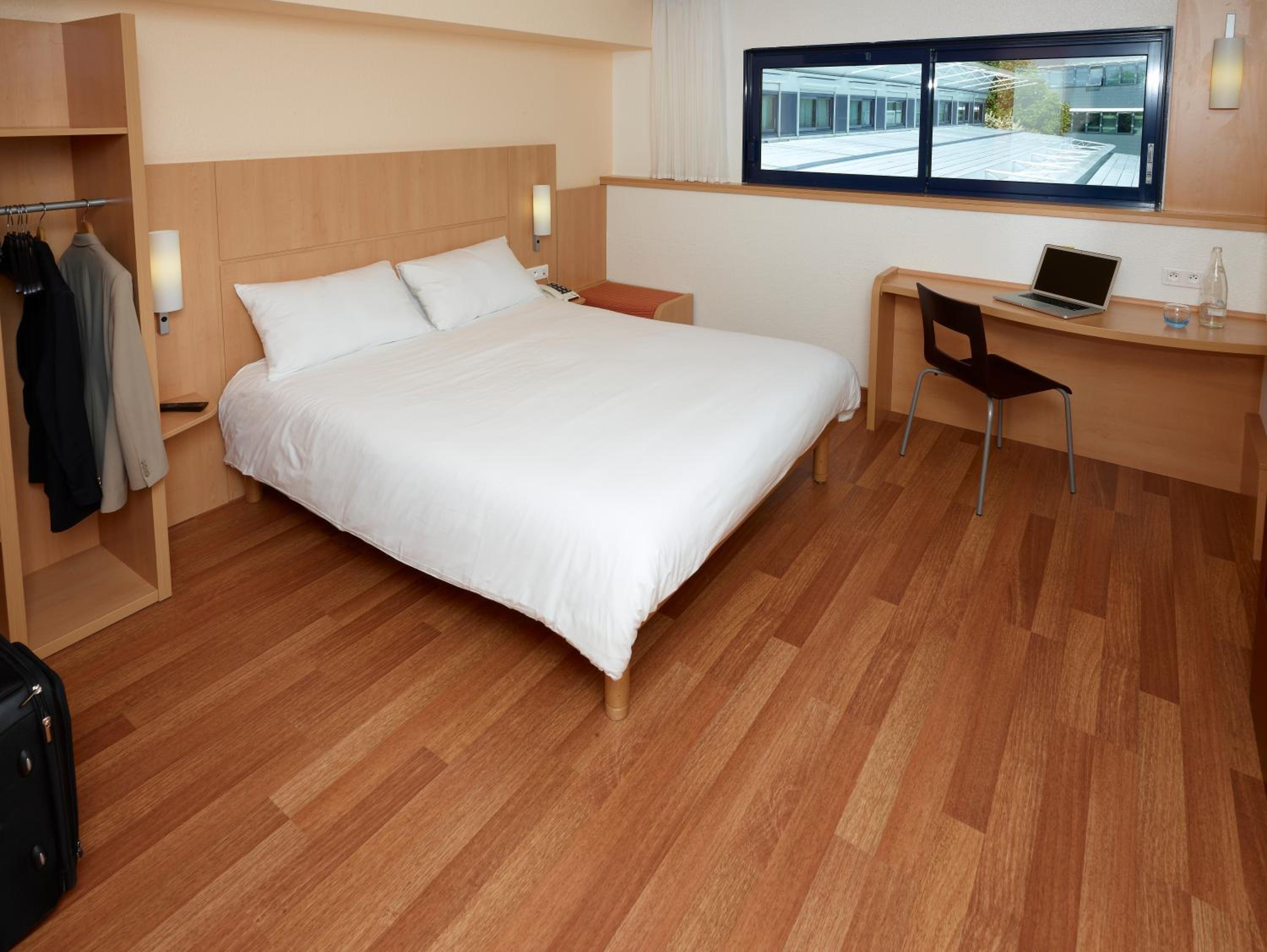 Standard Double Room - Photo 4