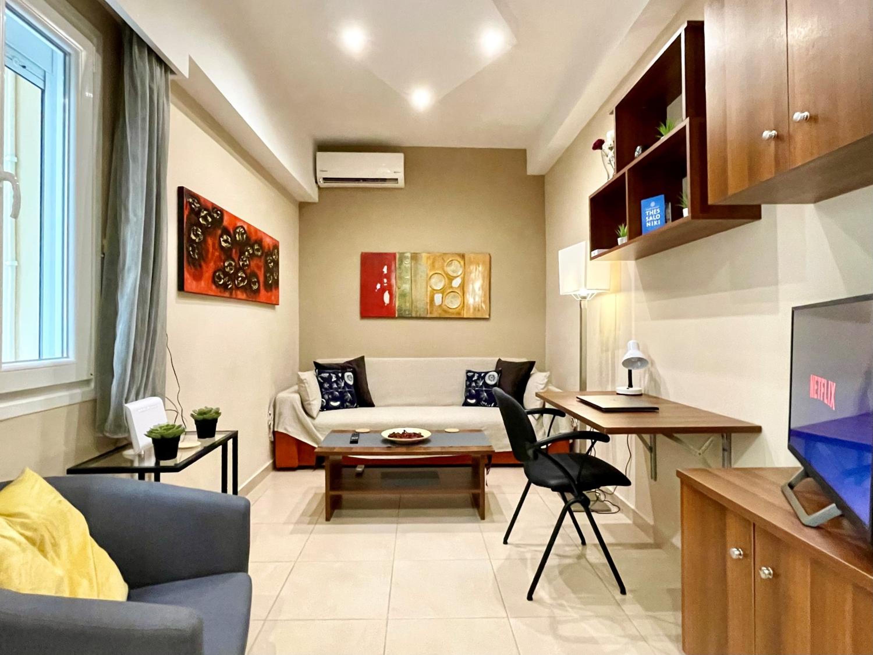 One-Bedroom Apartment