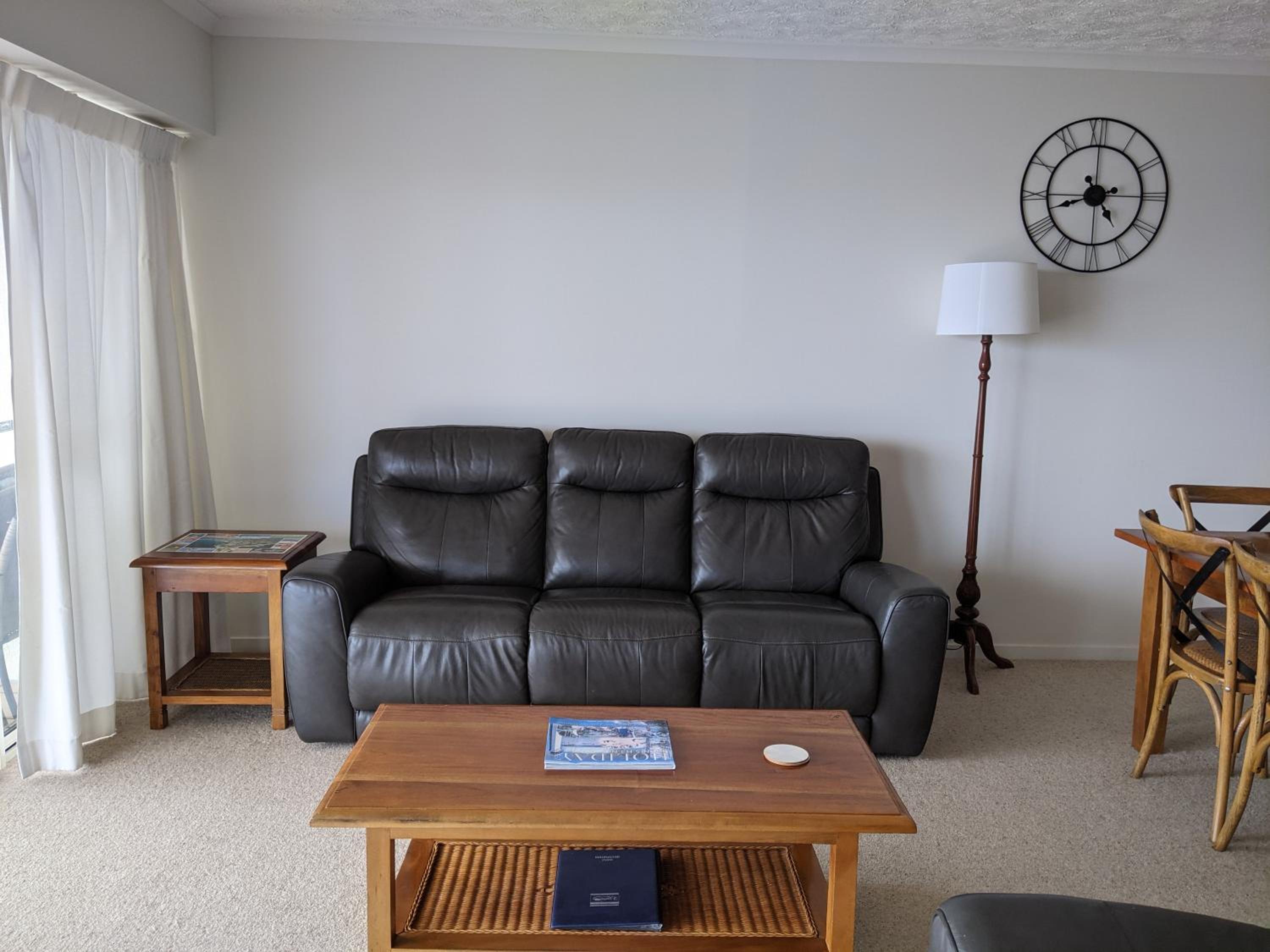 Three-Bedroom Apartment with Ocean View photo 3