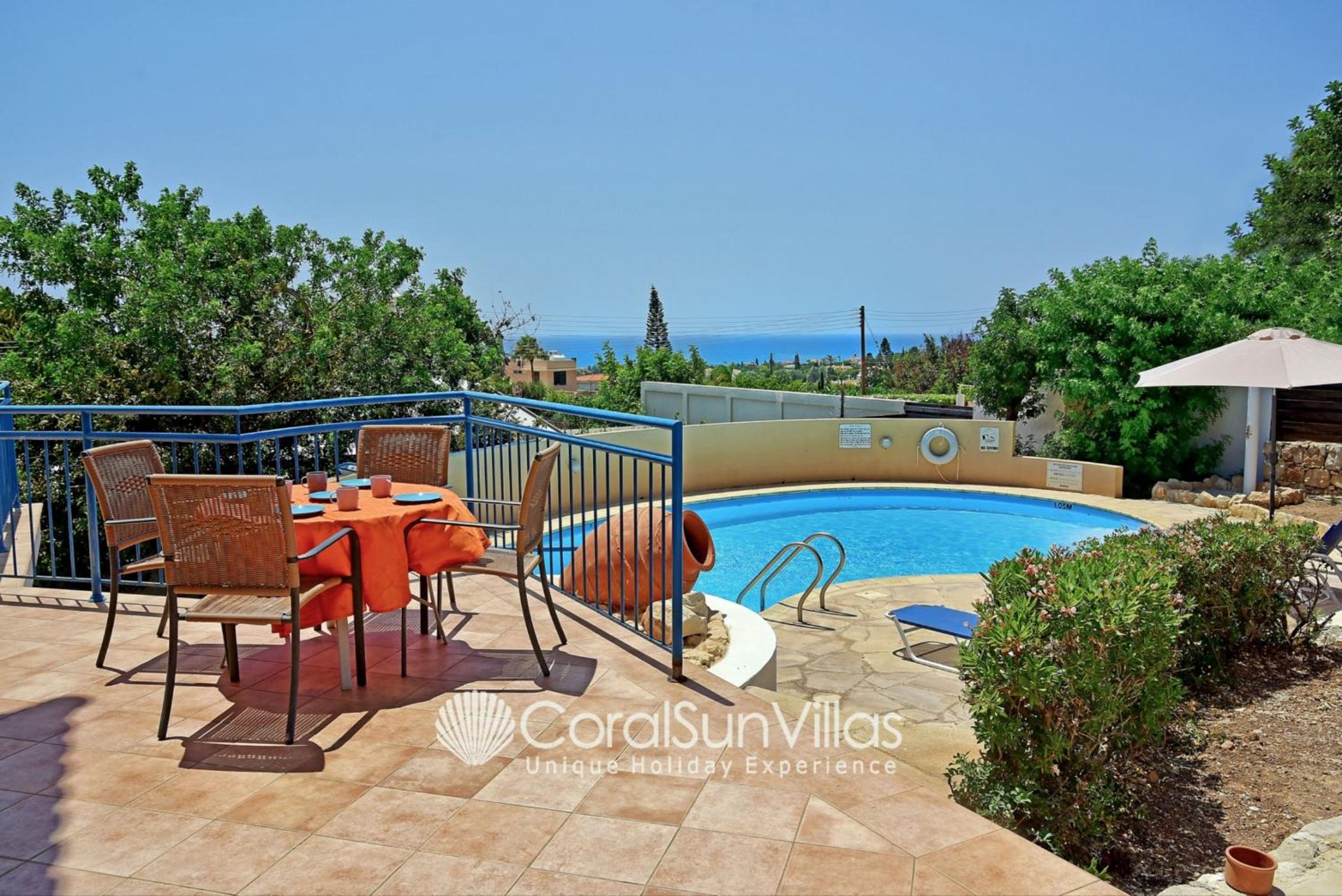 Villa photo 3