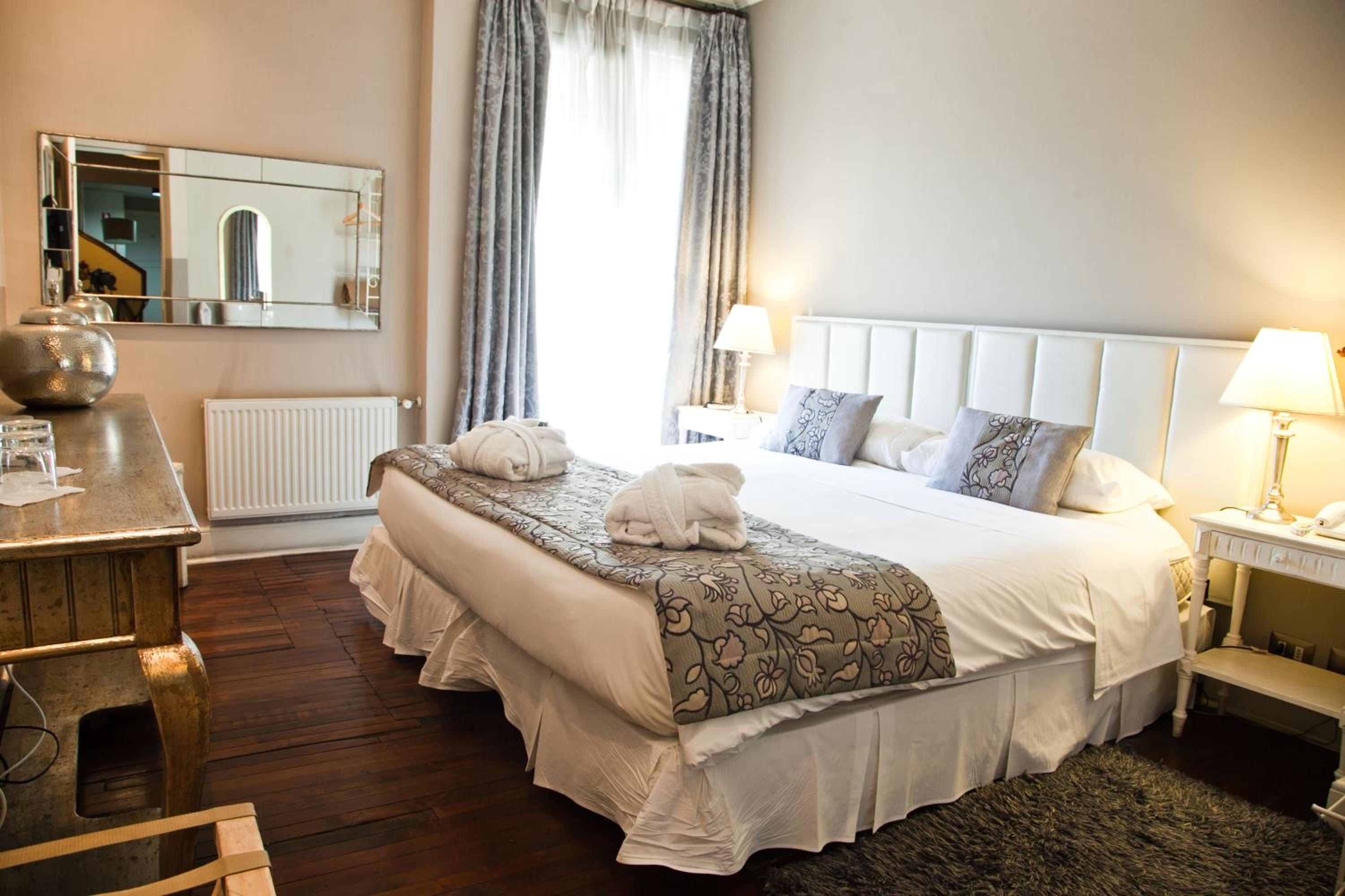 Double Room with Private External Bathroom photo 1