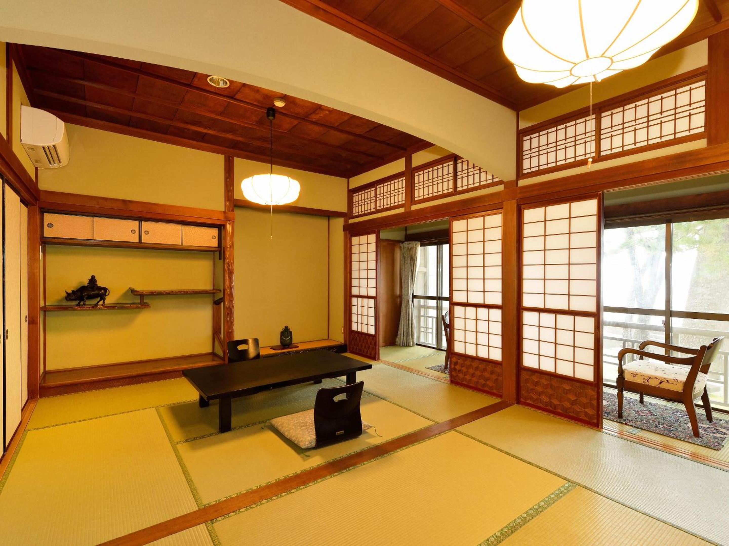 Japanese-Style Deluxe Room - Smoking