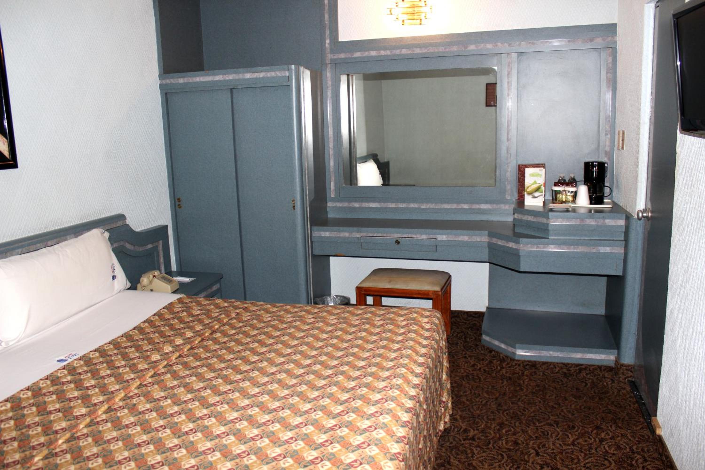 Single Room photo 3