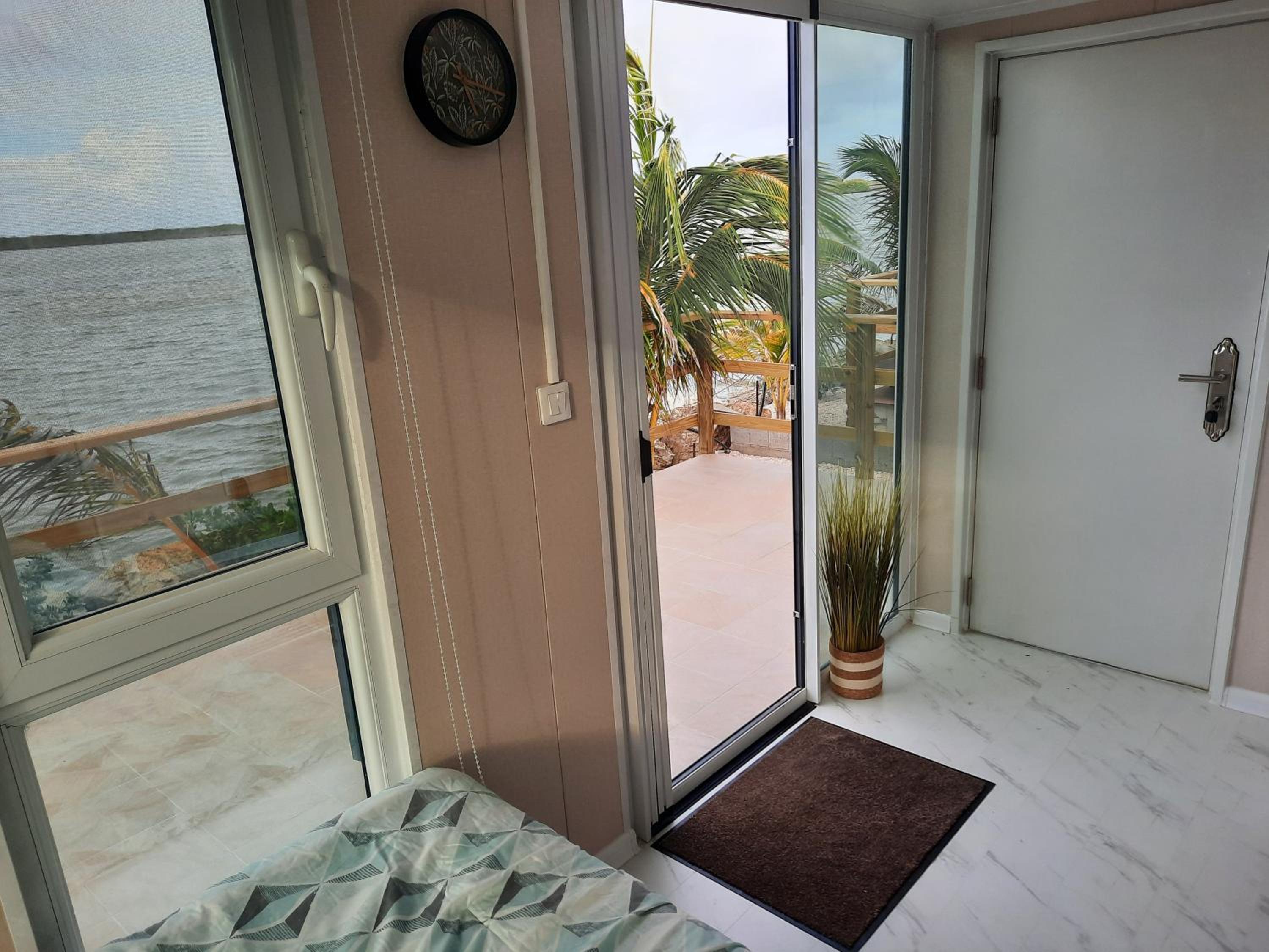 One-Bedroom Apartment - Photo 10