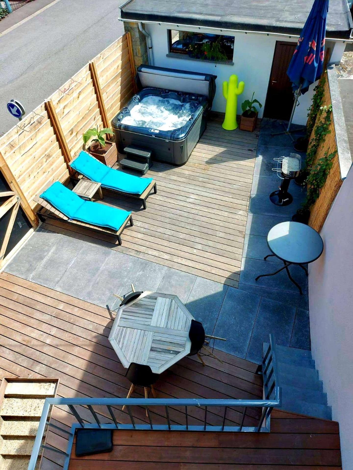 One-Bedroom Apartment - Photo 9