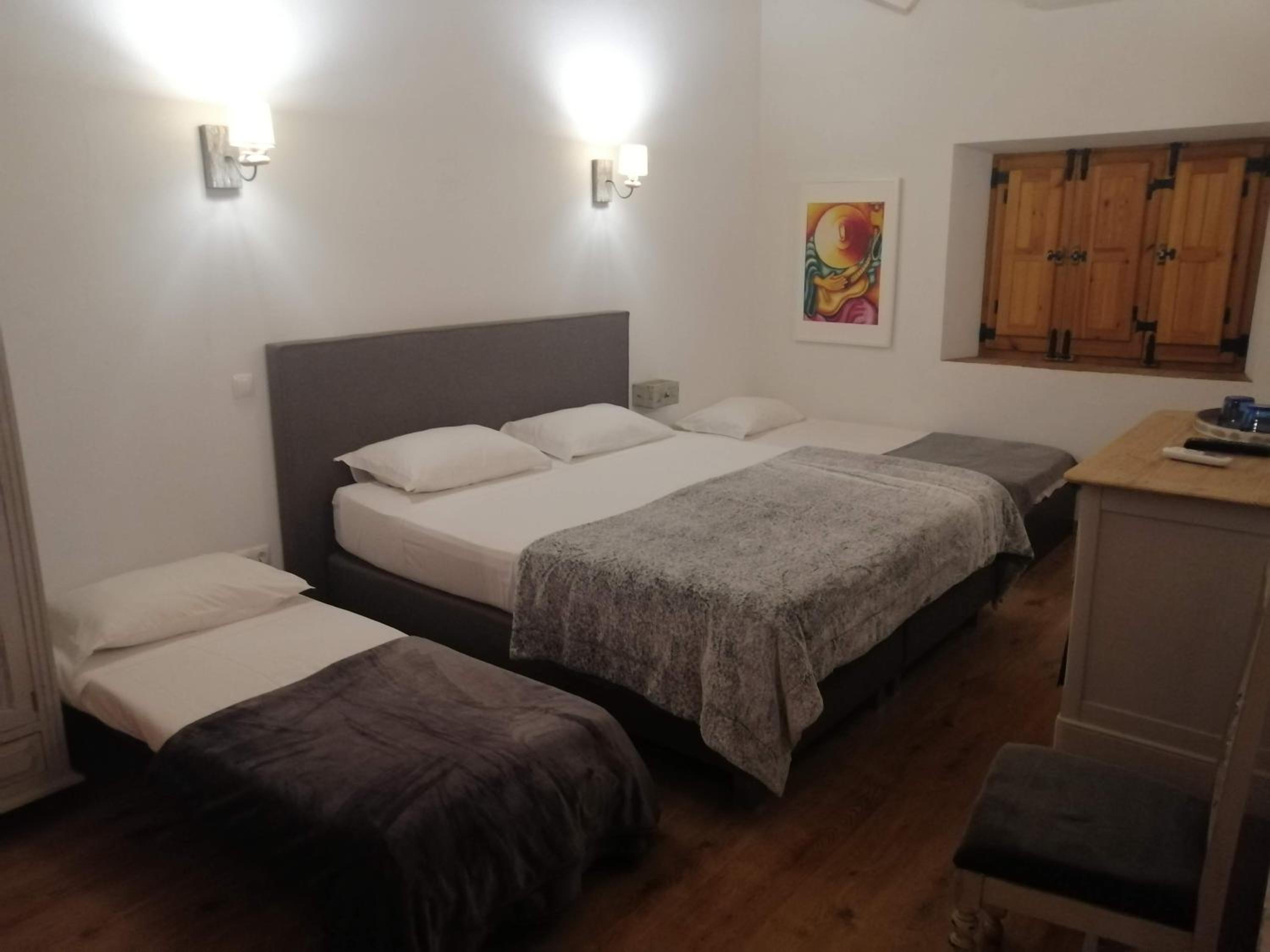 Comfort Triple Room photo 3