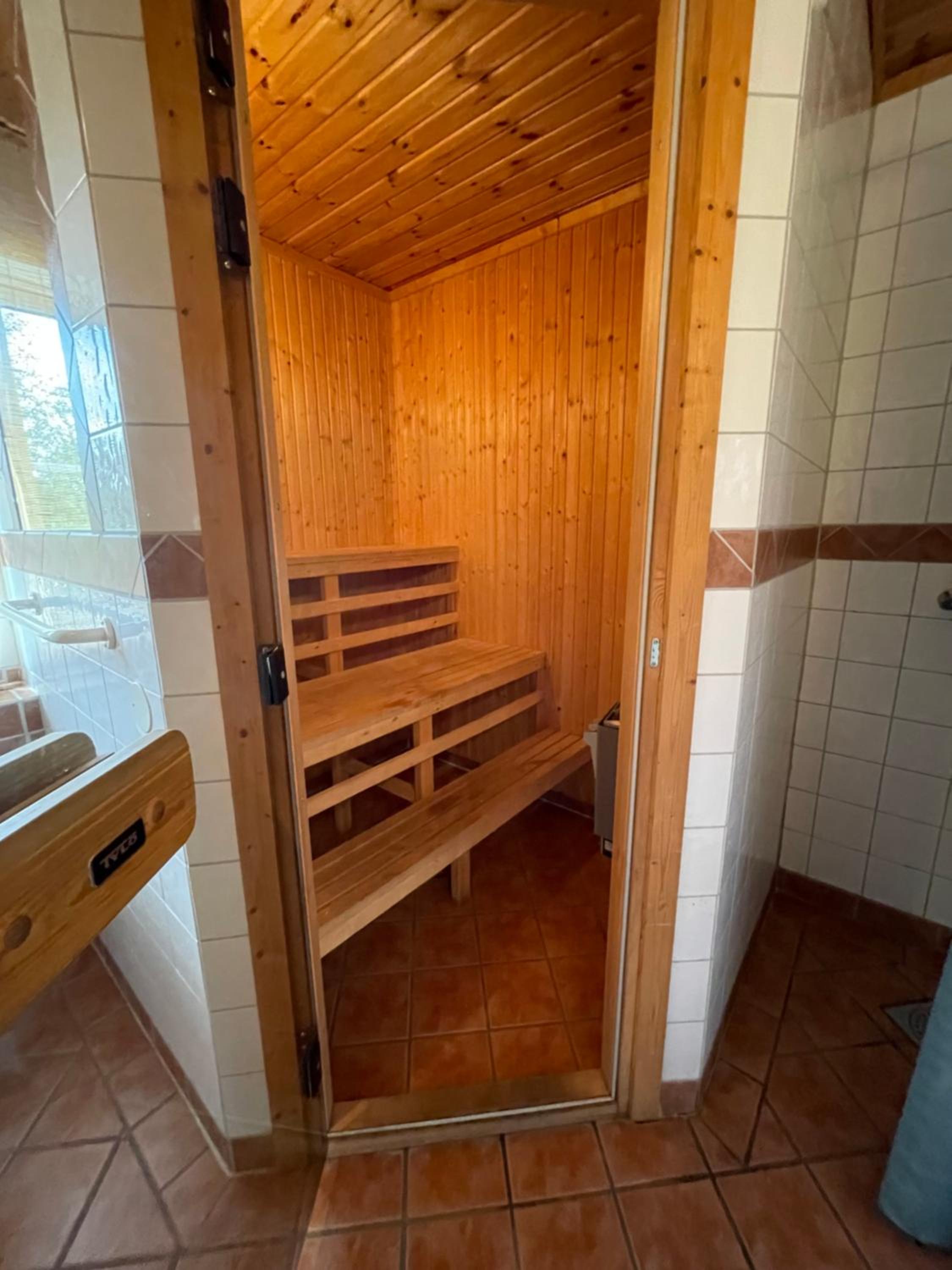Four-Bedroom House - Photo 8