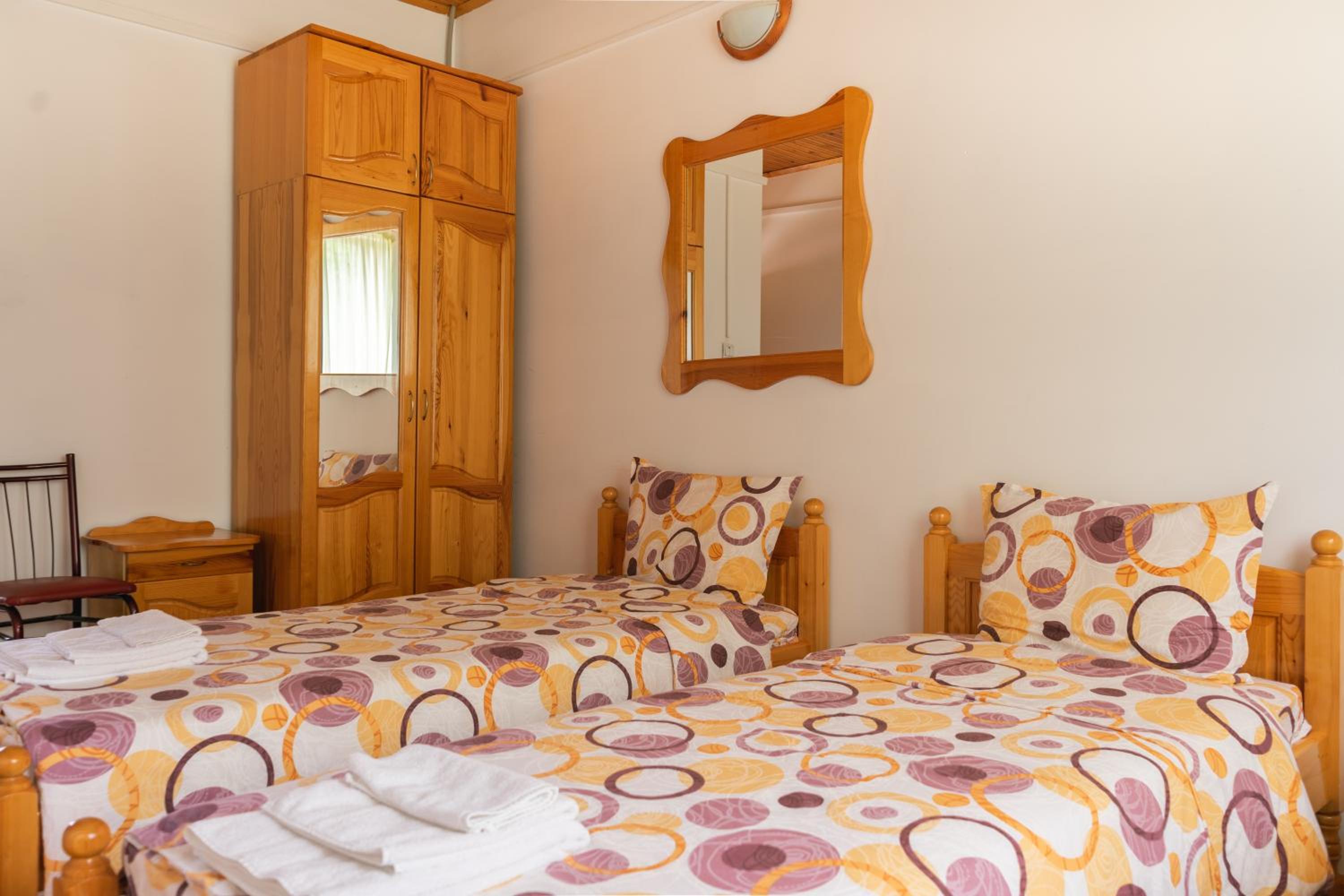 Triple Room with Private Bathroom photo 3