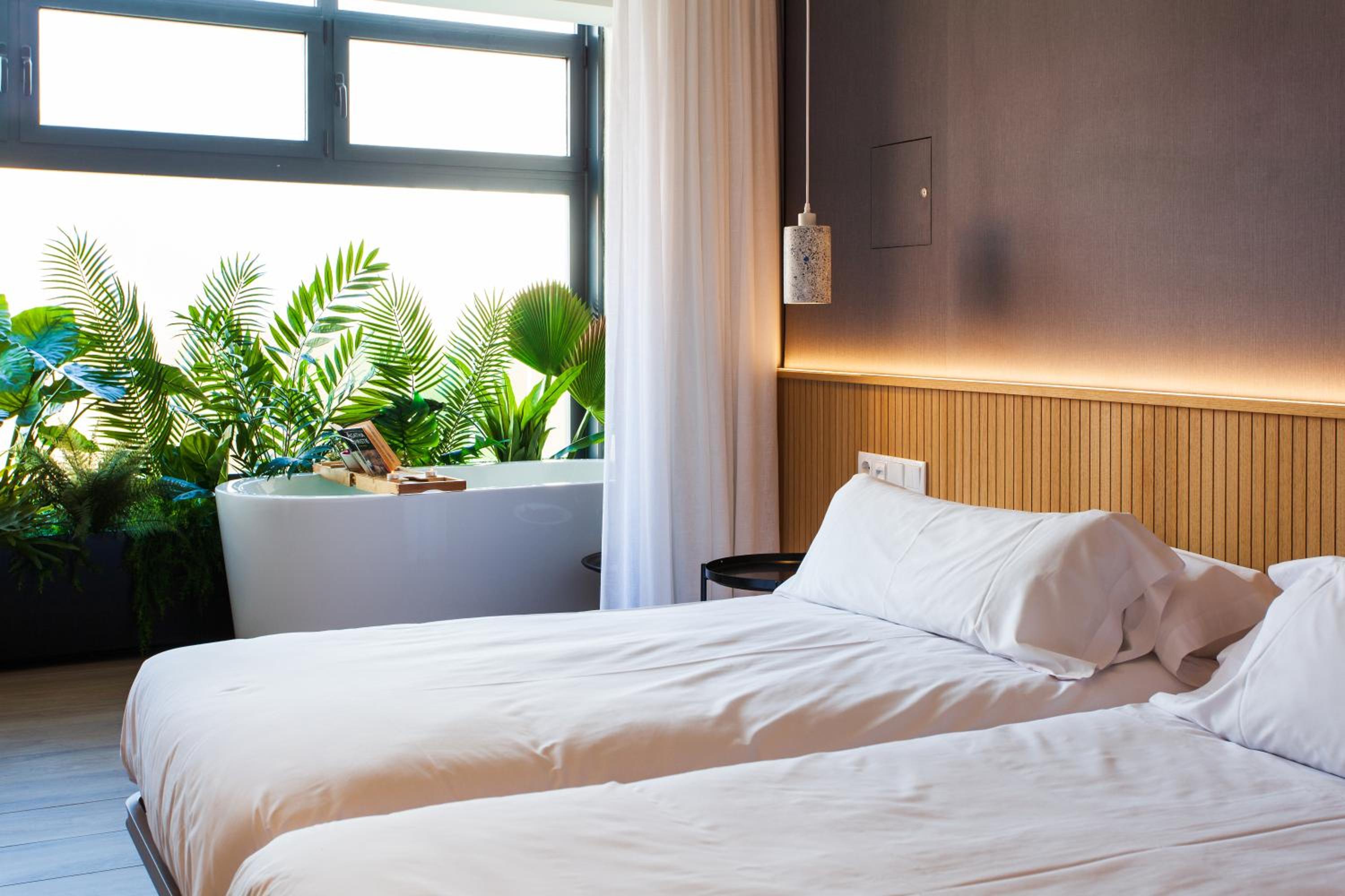 Premium Double Room with Bath Exenta  - Photo 3
