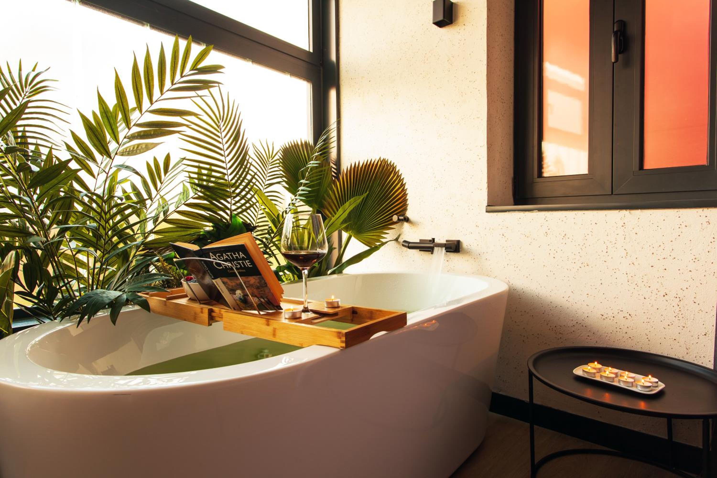 Premium Double Room with Bath Exenta  - Photo 10
