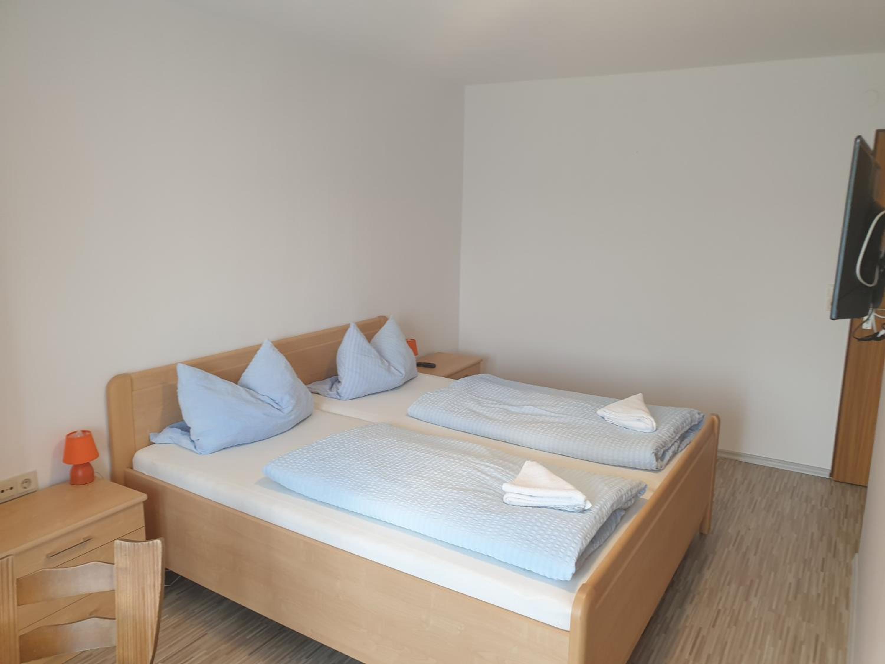 Double Room with Private Bathroom - Photo 5