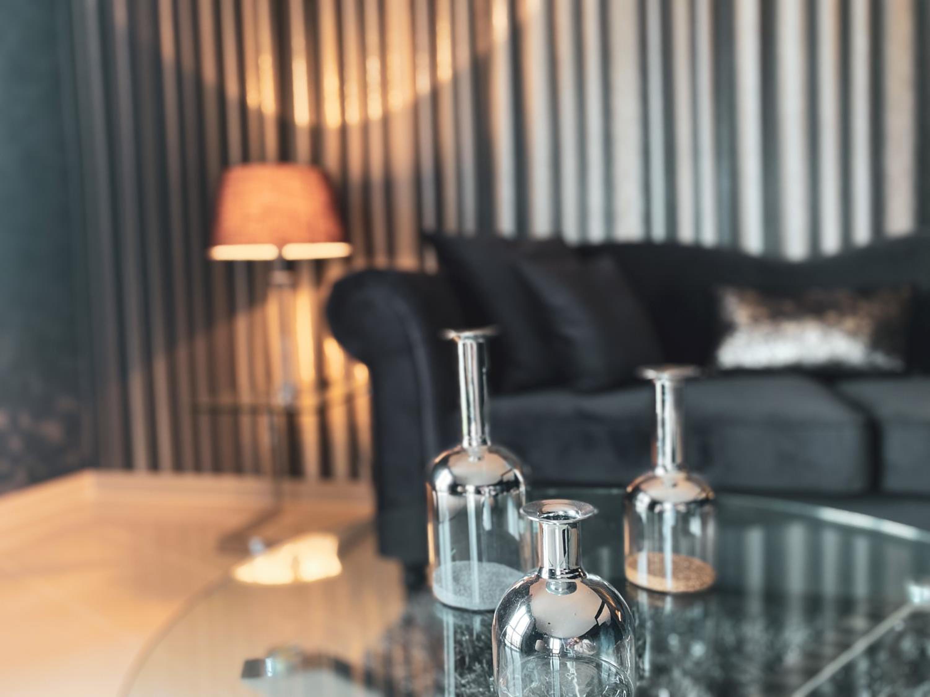 Deluxe King Suite