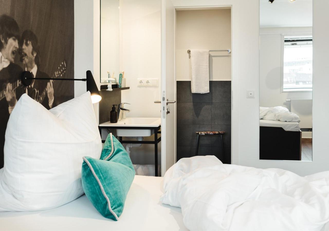 Double Room - Photo 5