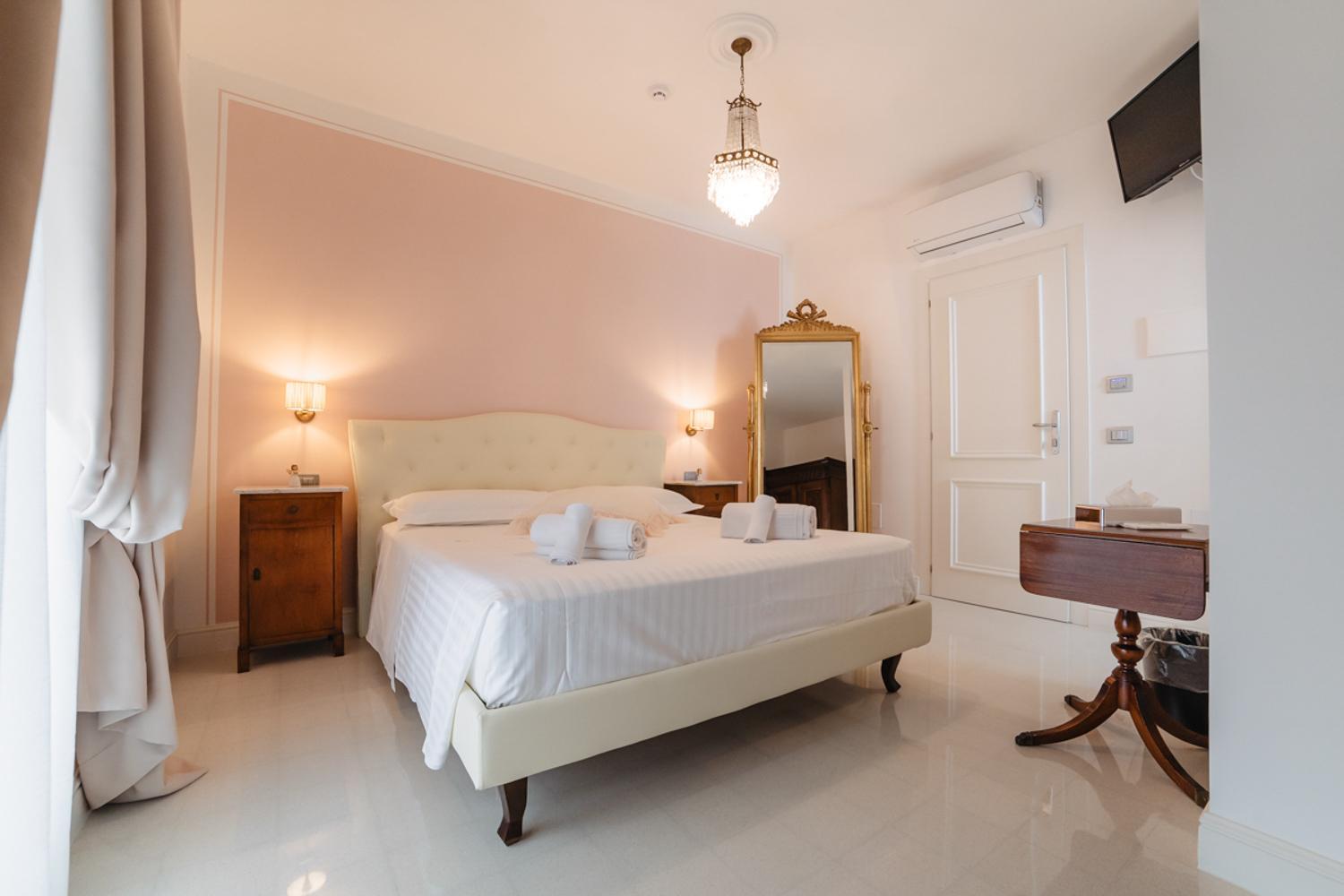 Double Room with Terrace - Photo 3
