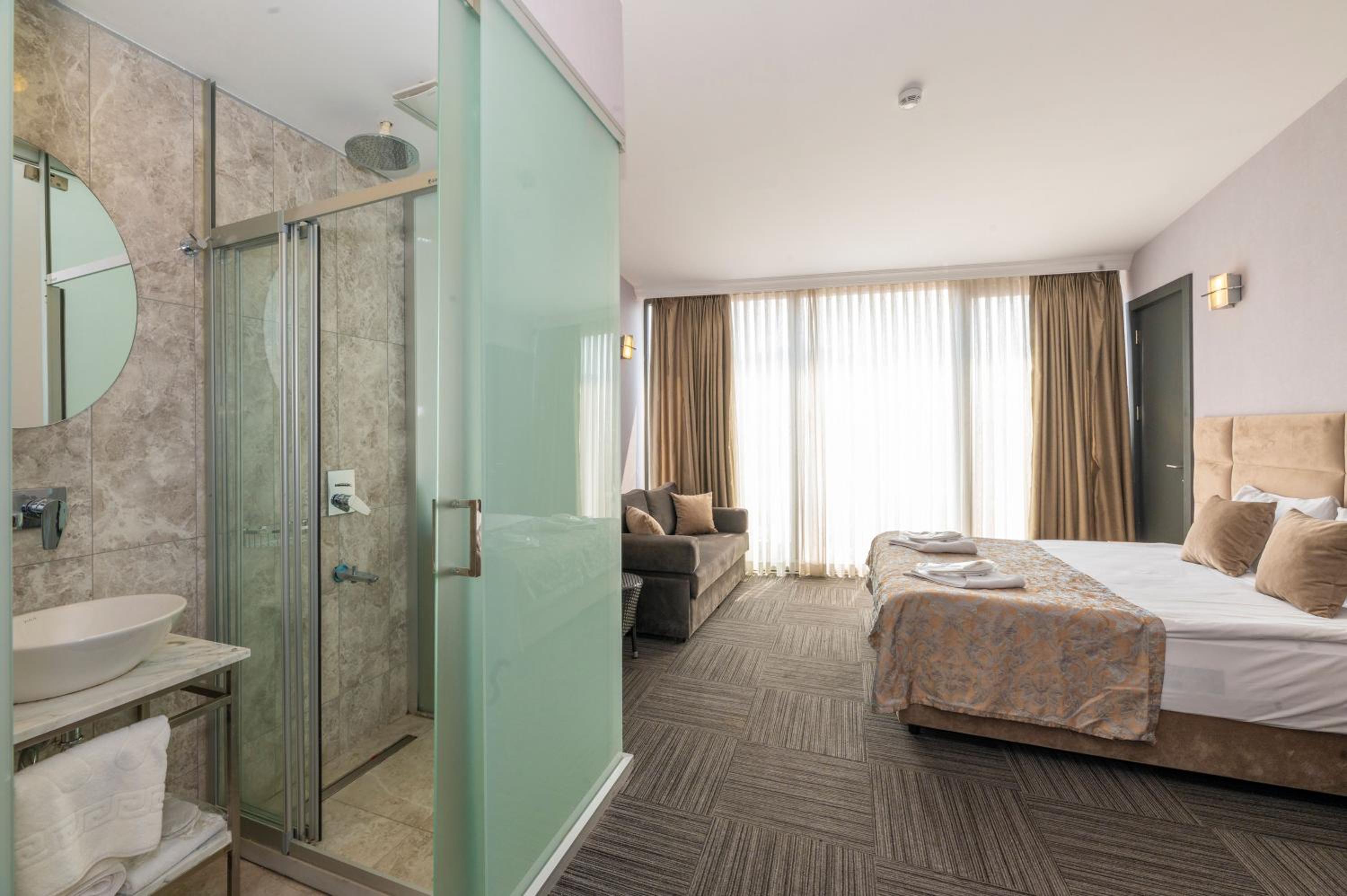Suite with Sea View photo 2