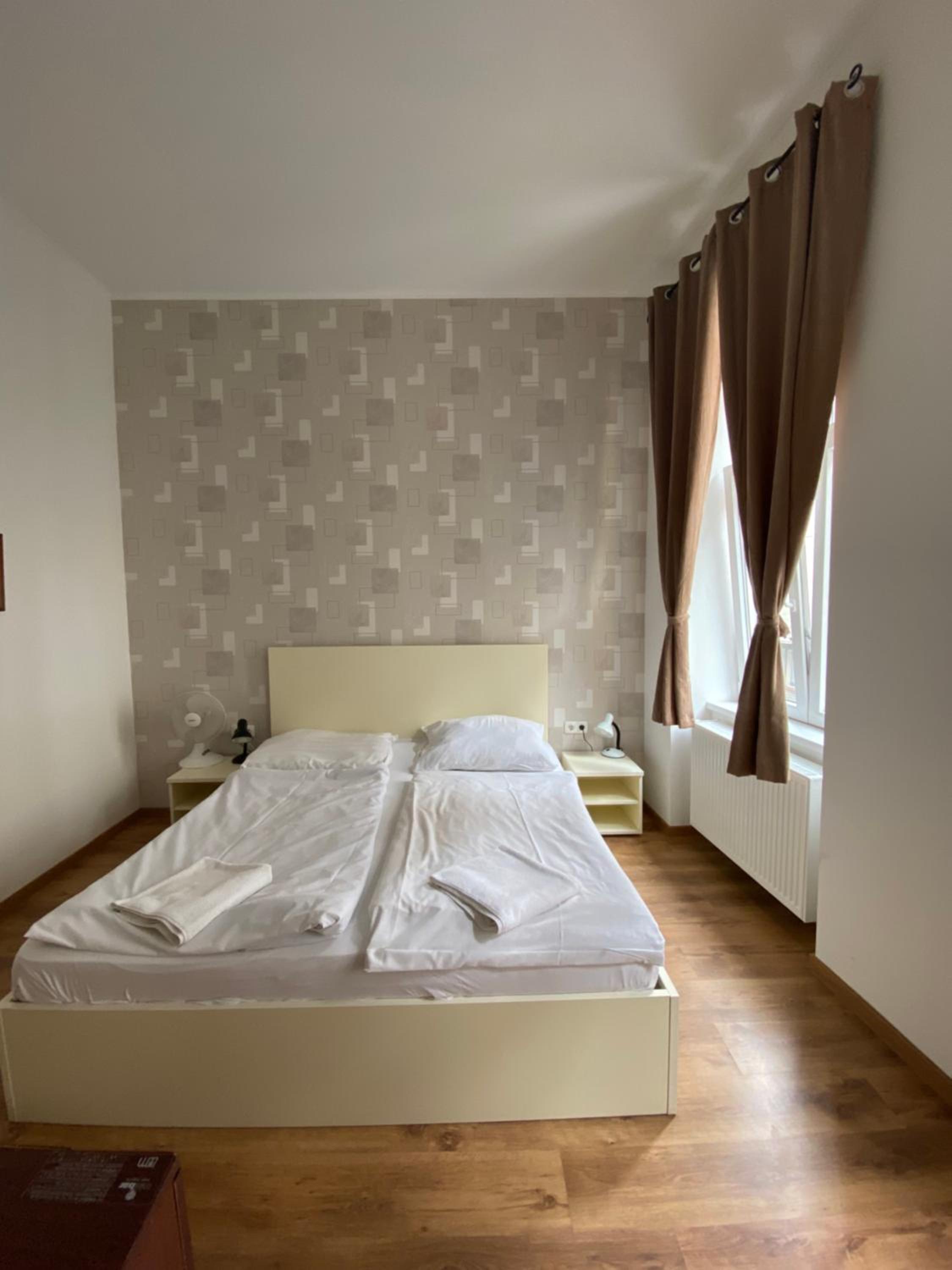 Double Room - Photo 7