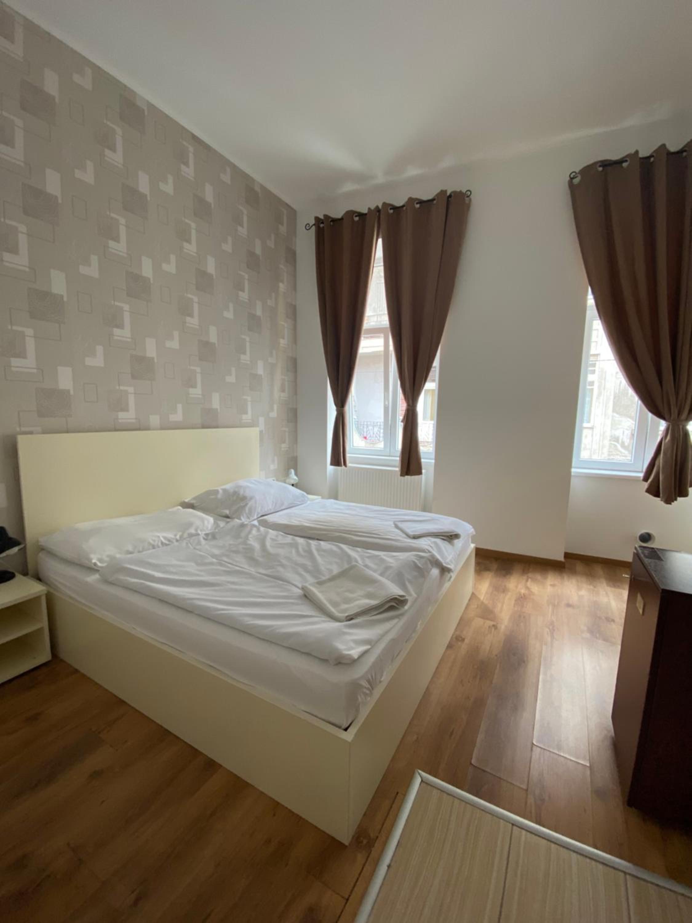 Double Room thumbnail 6