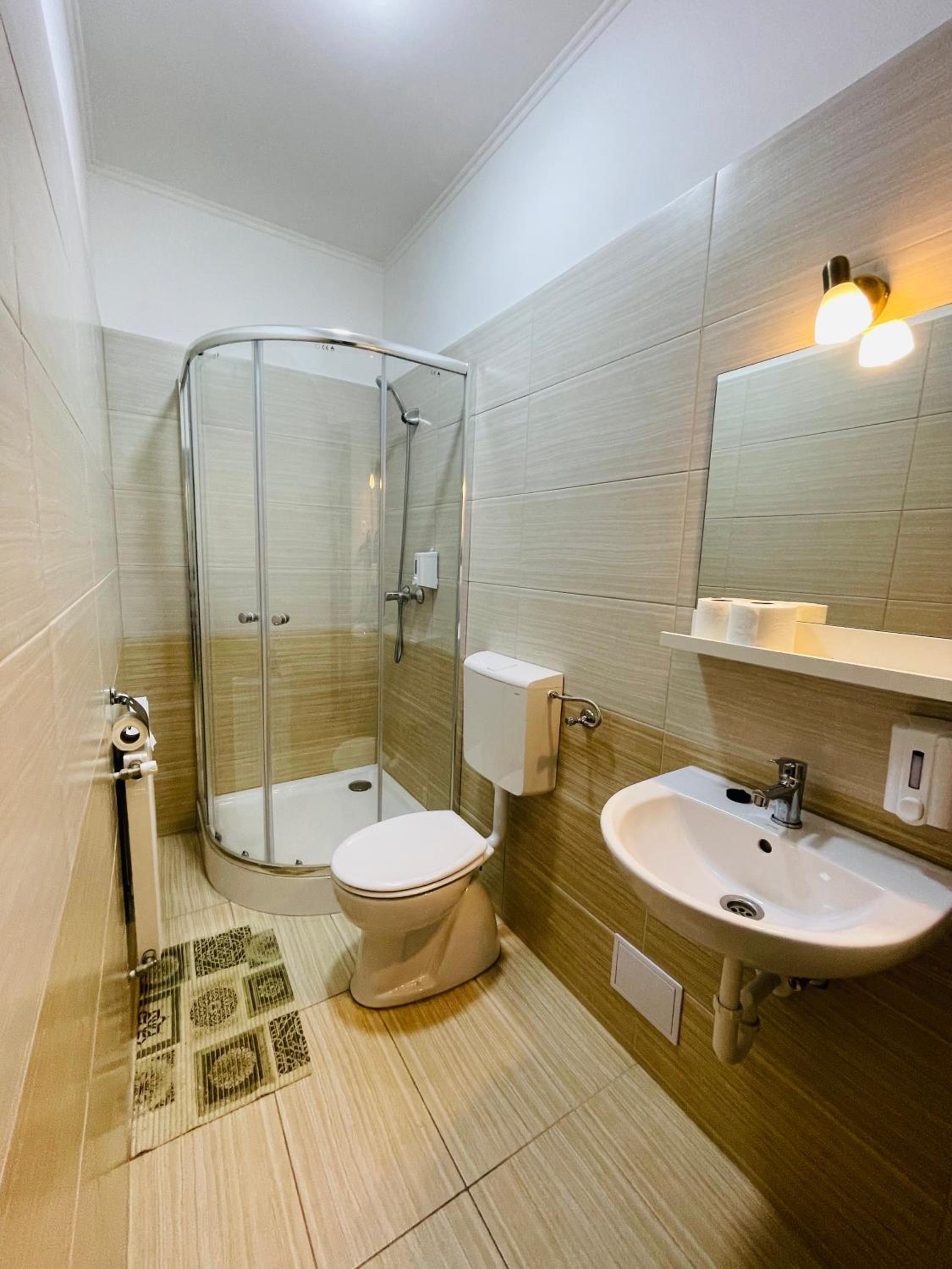 Double Room - Photo 27