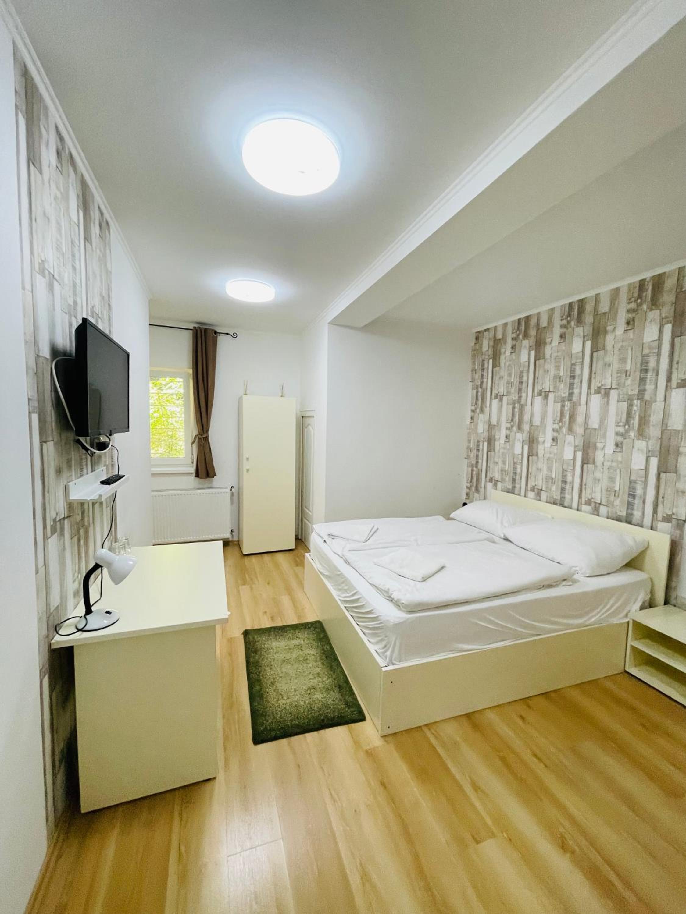 Double Room - Photo 58