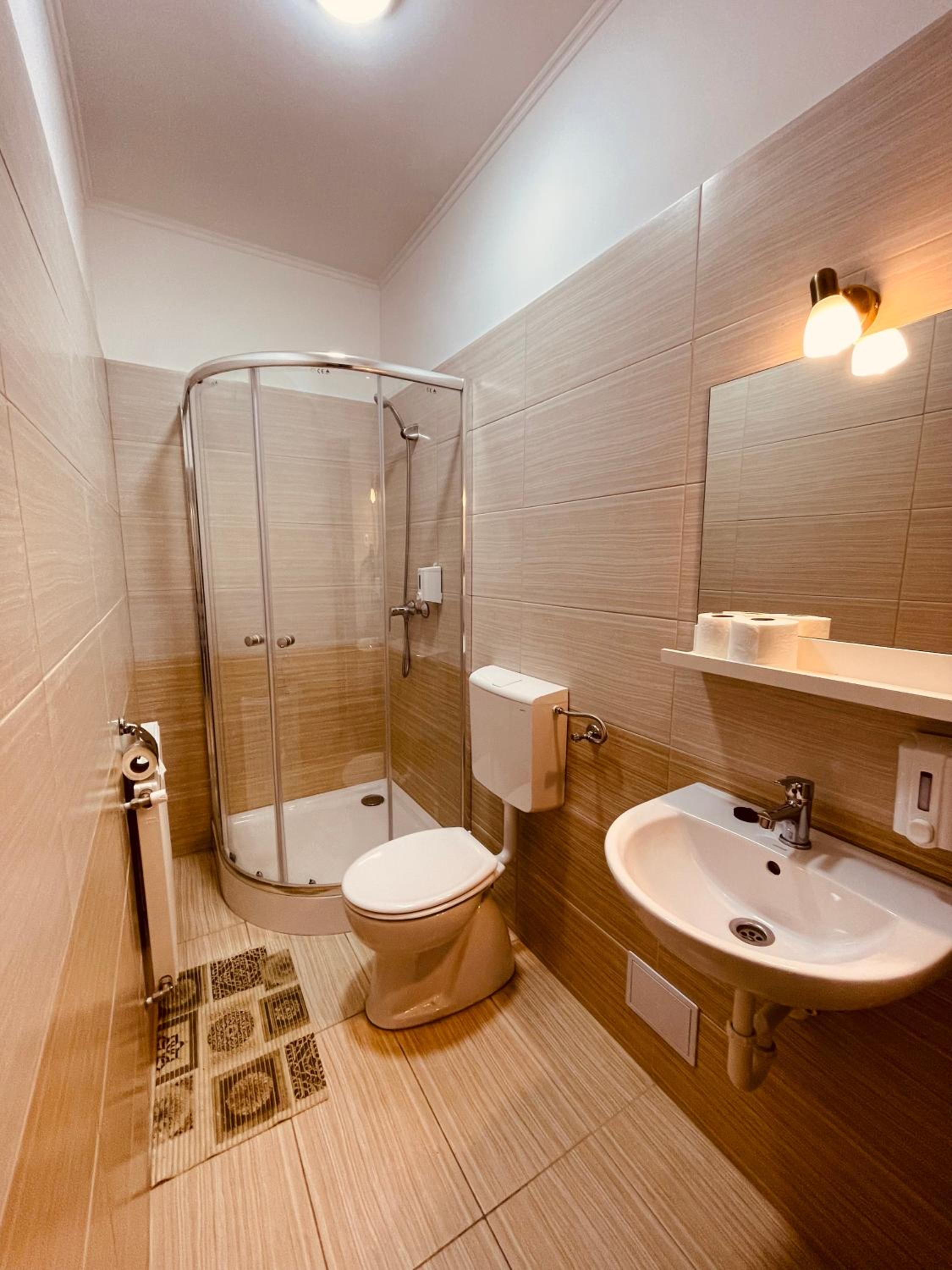 Double Room - Photo 24