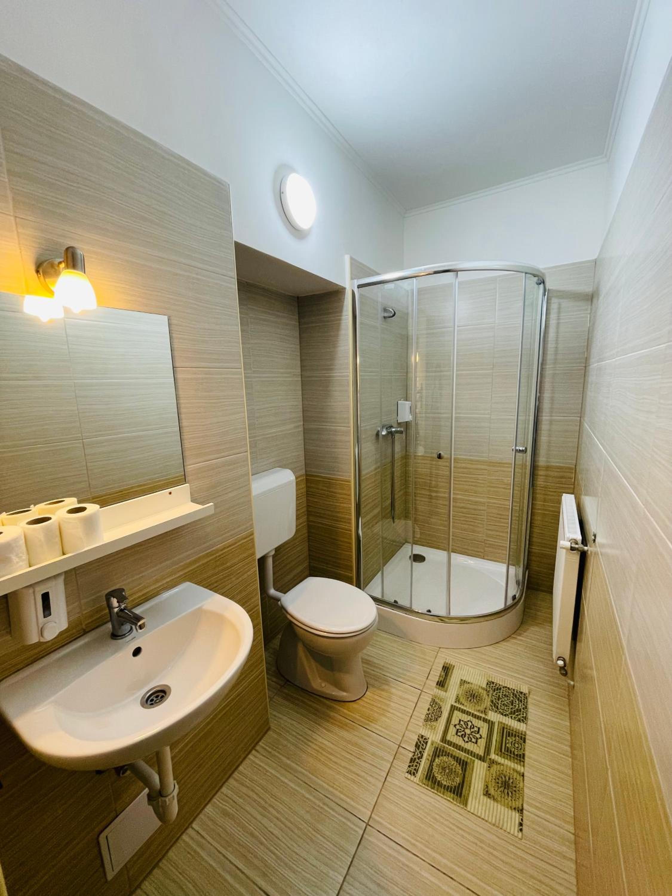Standard Twin Room - Photo 34
