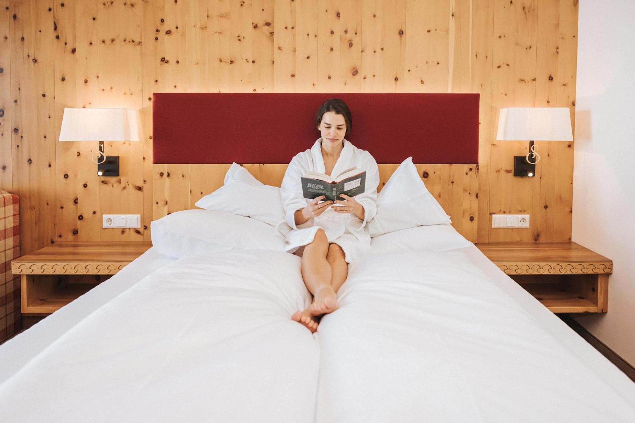 Deluxe Double Room with Extra Bed photo 2