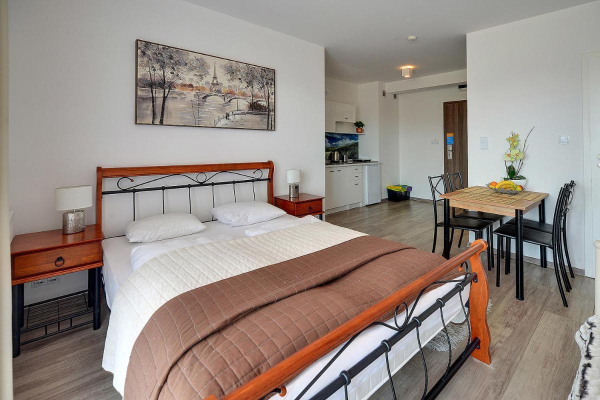 Studio Apartment photo 2
