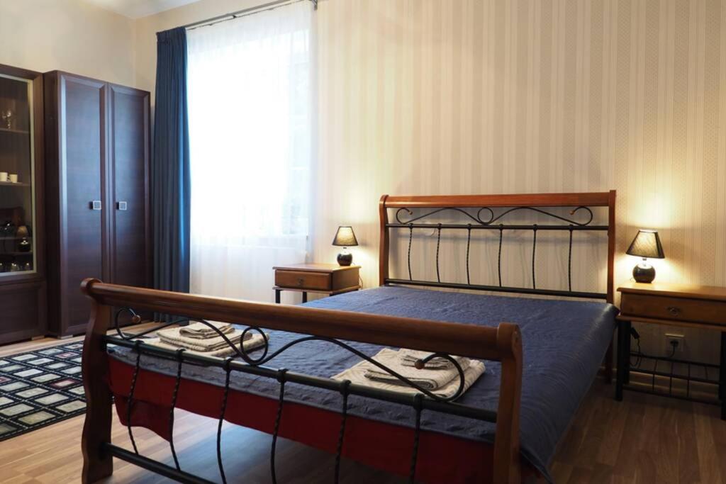 Two-Bedroom Apartment - Photo 10