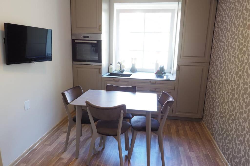 Two-Bedroom Apartment - Photo 3