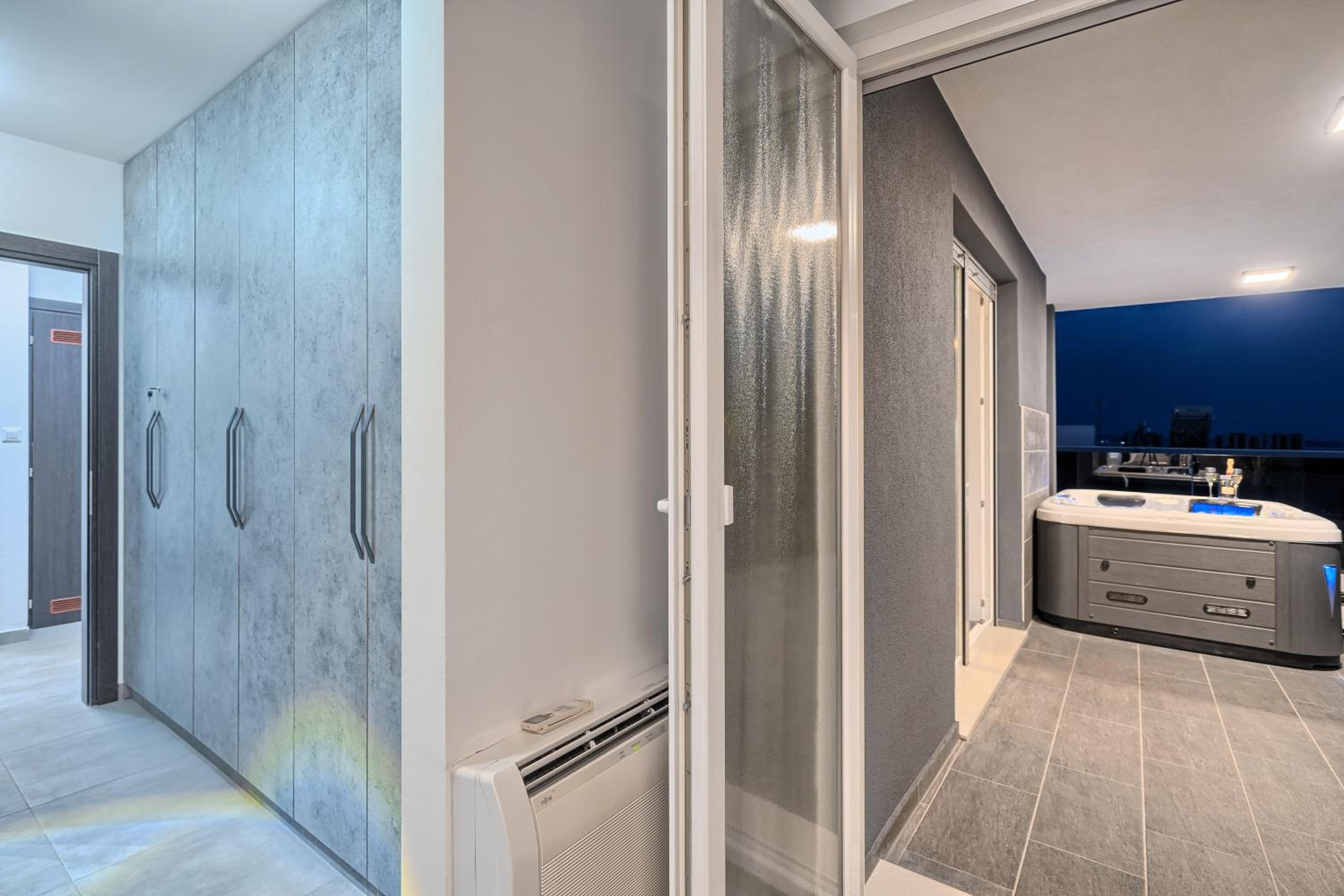 Penthouse Apartment - Photo 39