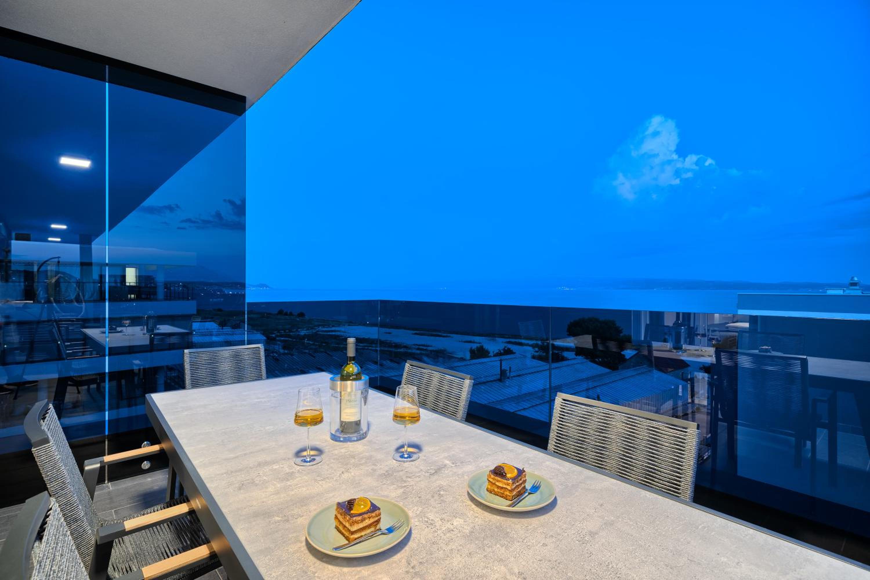 Penthouse Apartment - Photo 57