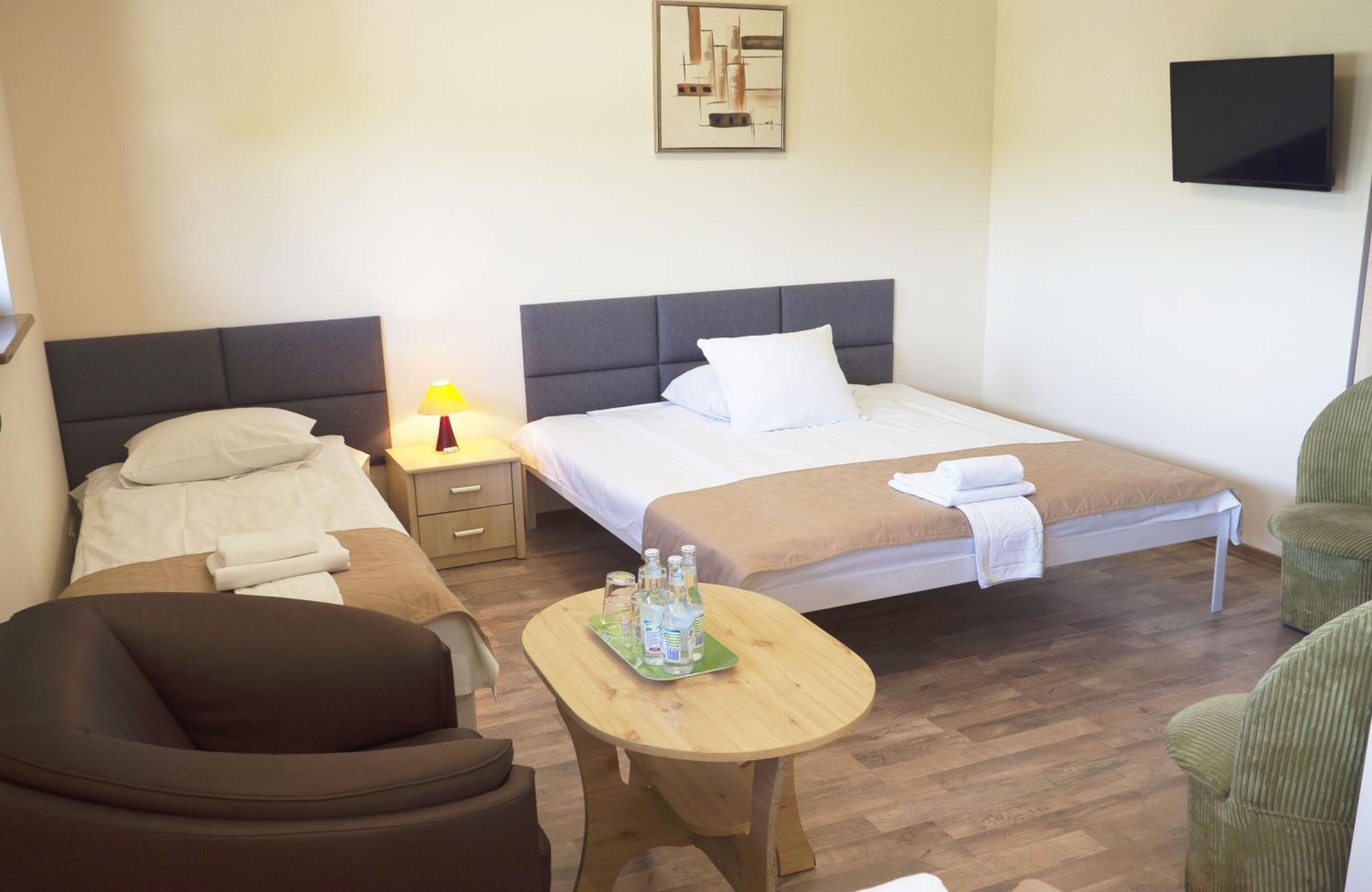 Quadruple Room - Photo 1