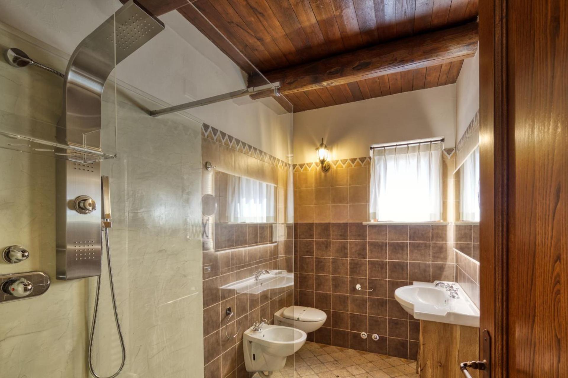 Deluxe Double Room - Photo 6