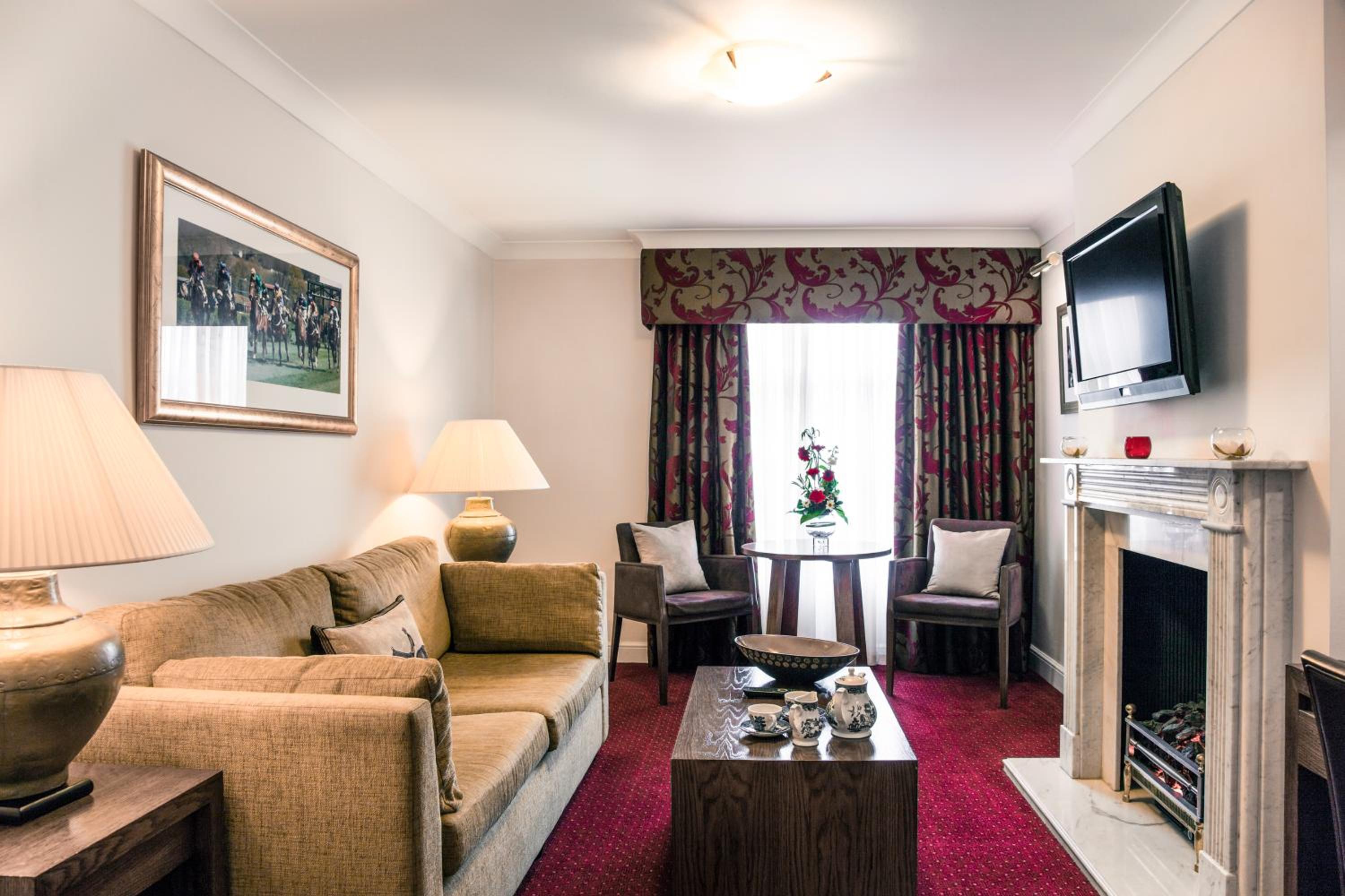 King Suite - Photo 2