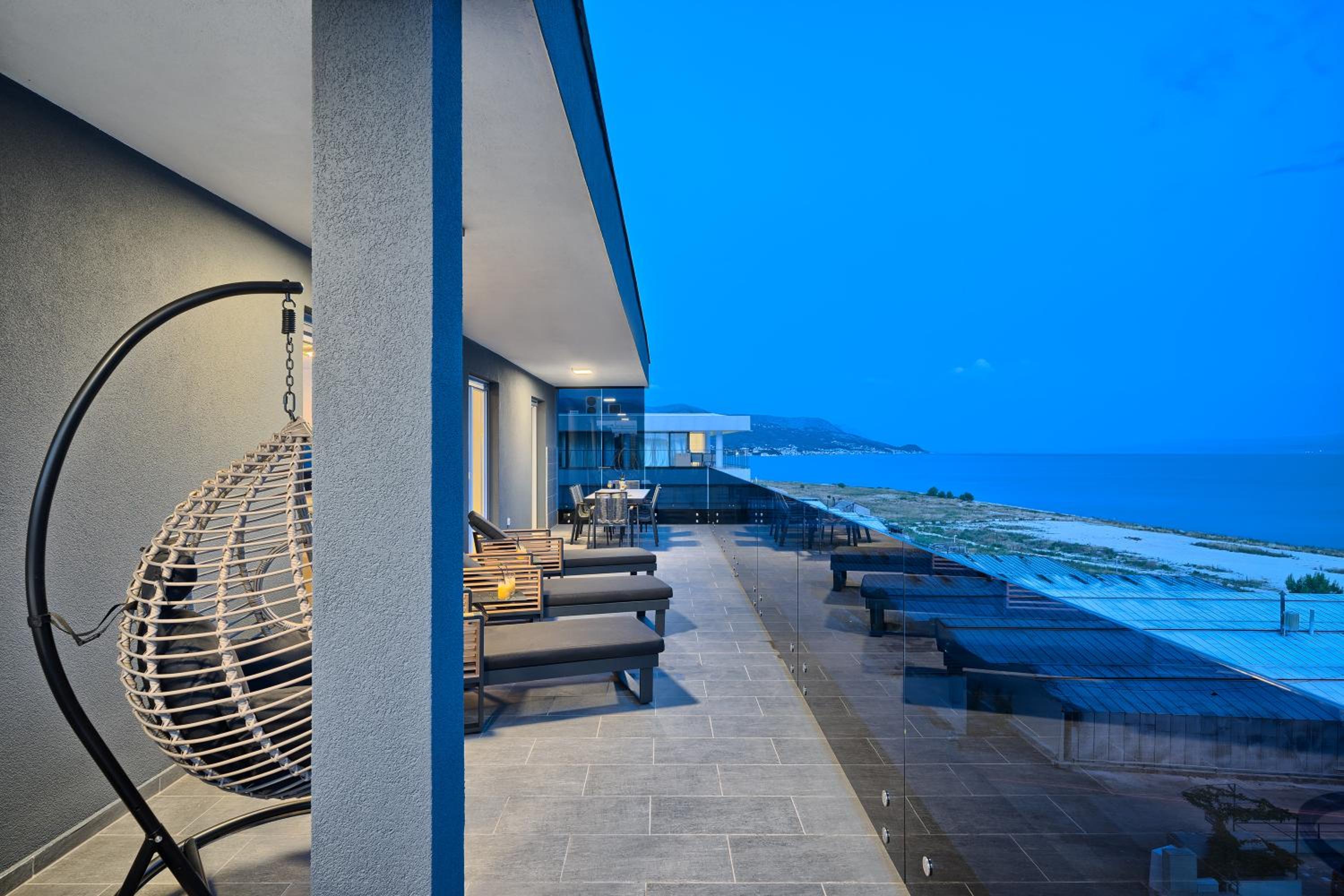 Penthouse Apartment - Photo 48