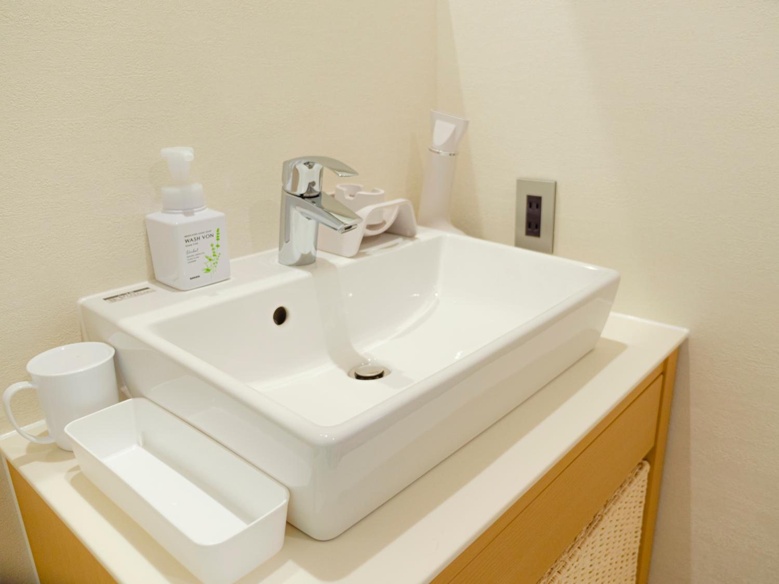 Deluxe Twin Room - Photo 7