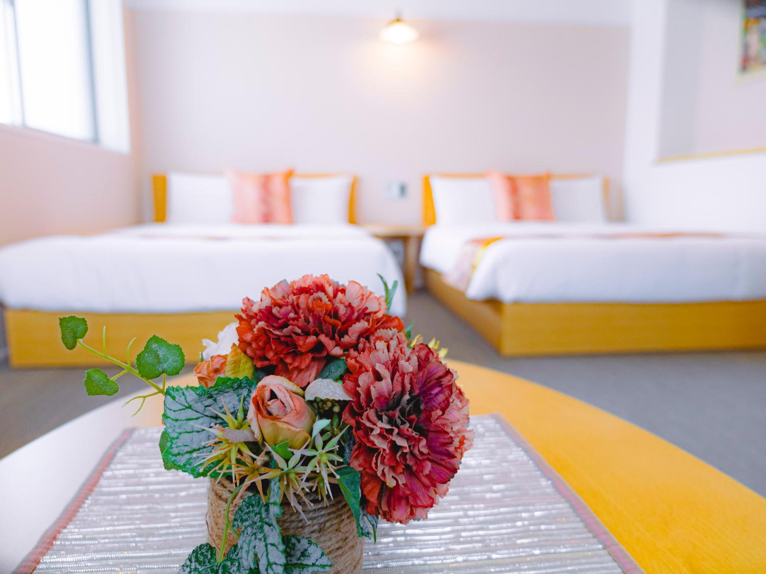 Deluxe Twin Room - Photo 13