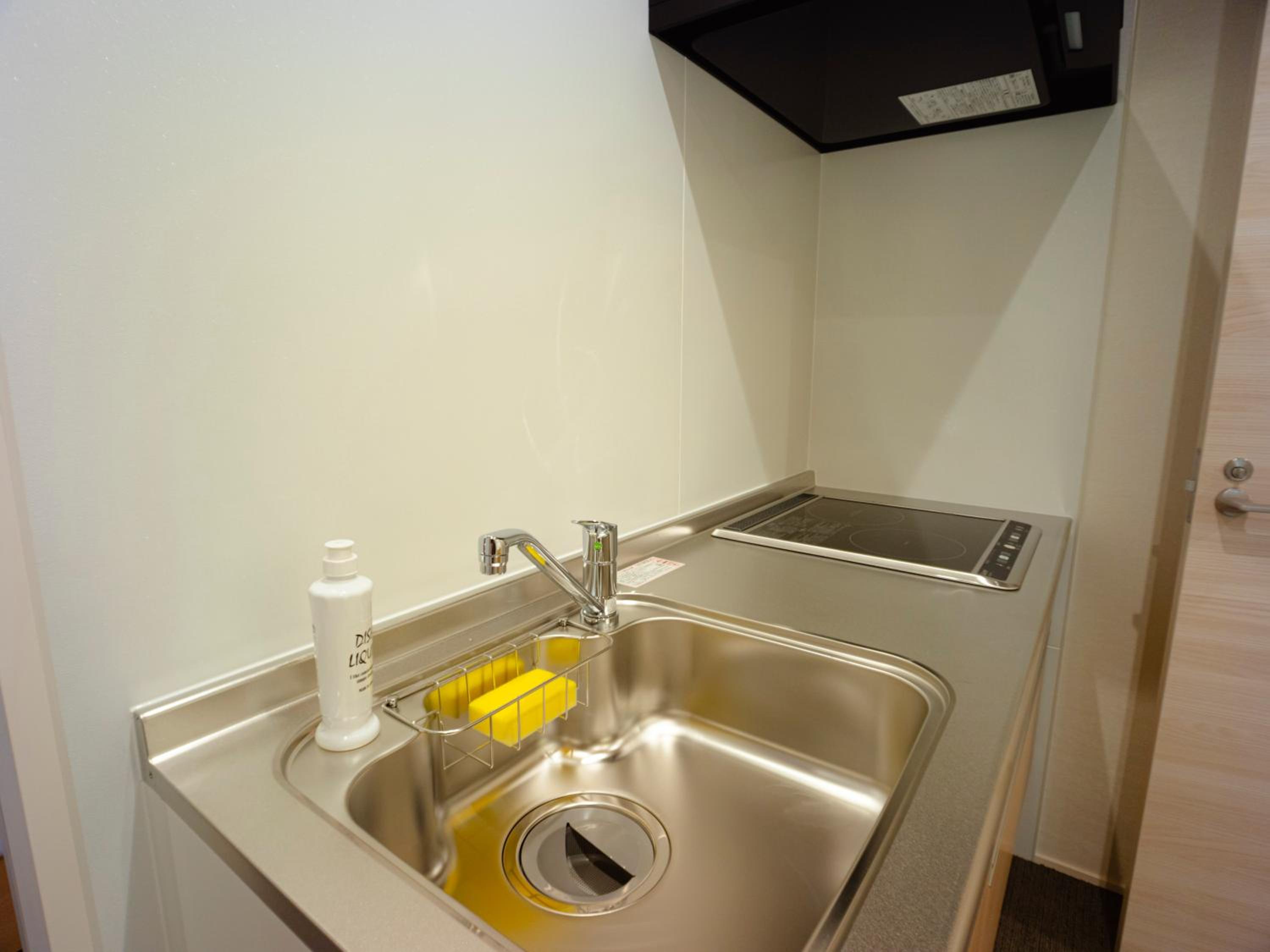 Deluxe Triple Room - Photo 13
