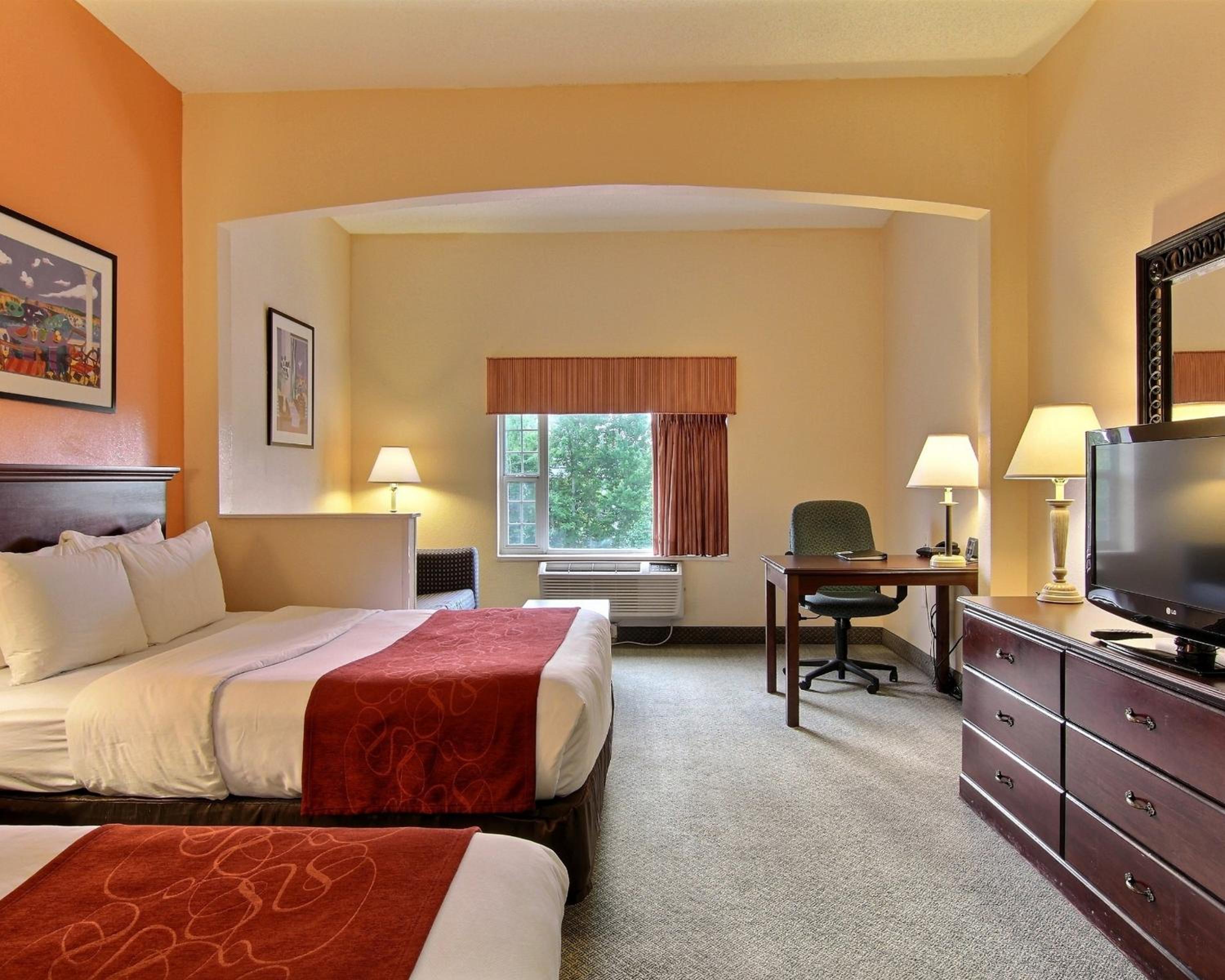 Queen Suite - Photo 5